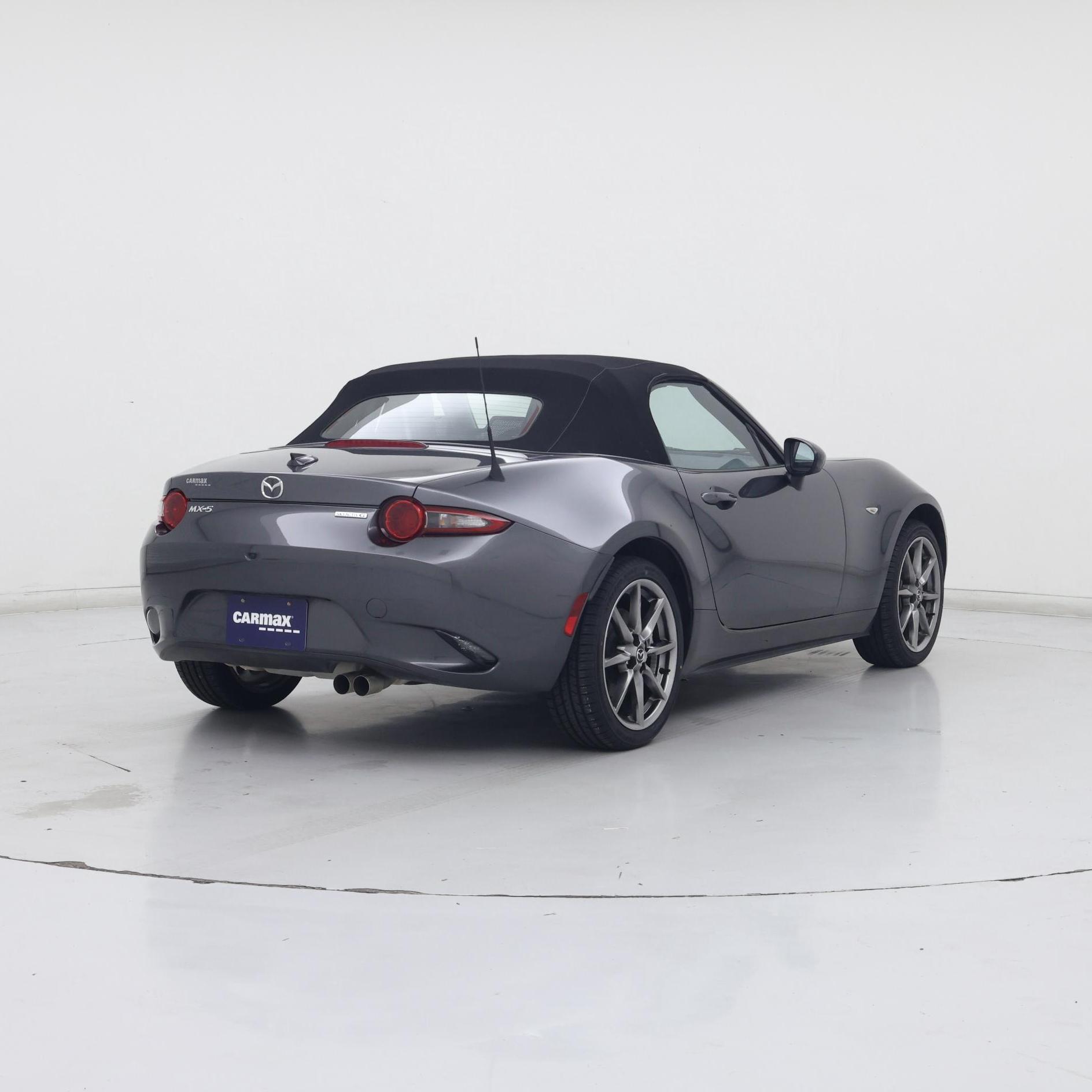 Thumbnail: 2022 Mazda MX-5 Miata - 8