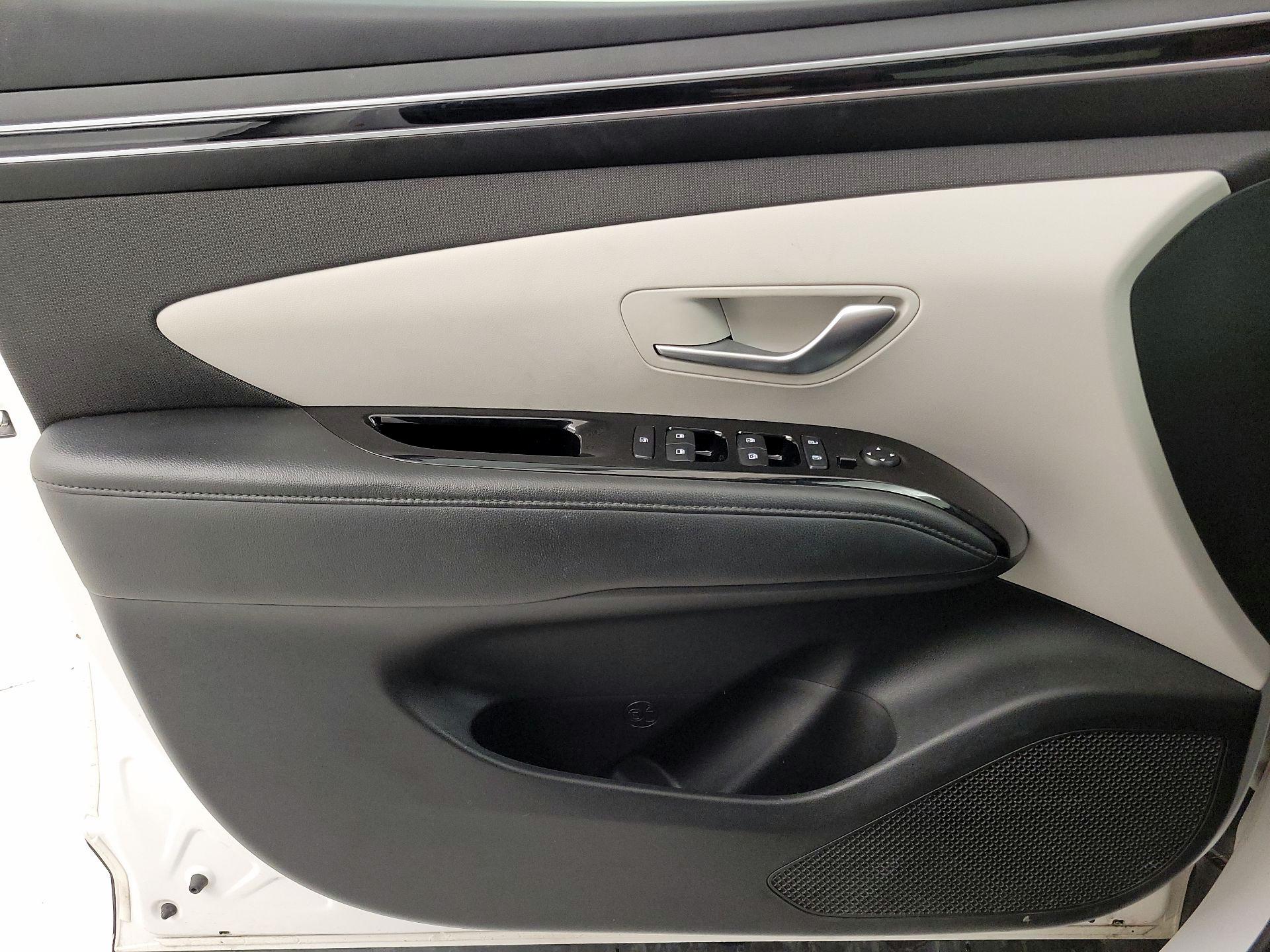 Thumbnail: 2022 Hyundai Tucson - 12