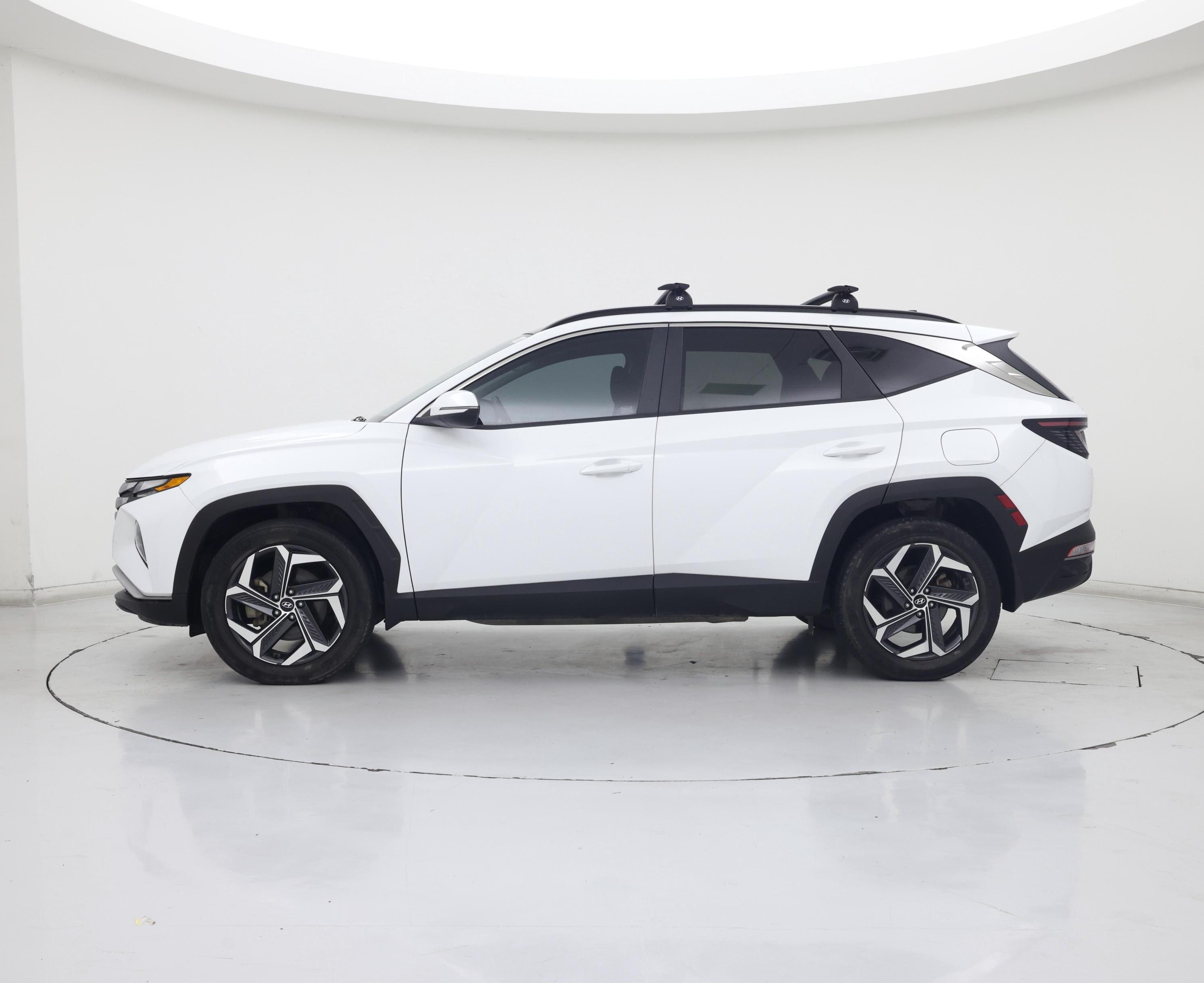 Thumbnail: 2022 Hyundai Tucson - 3