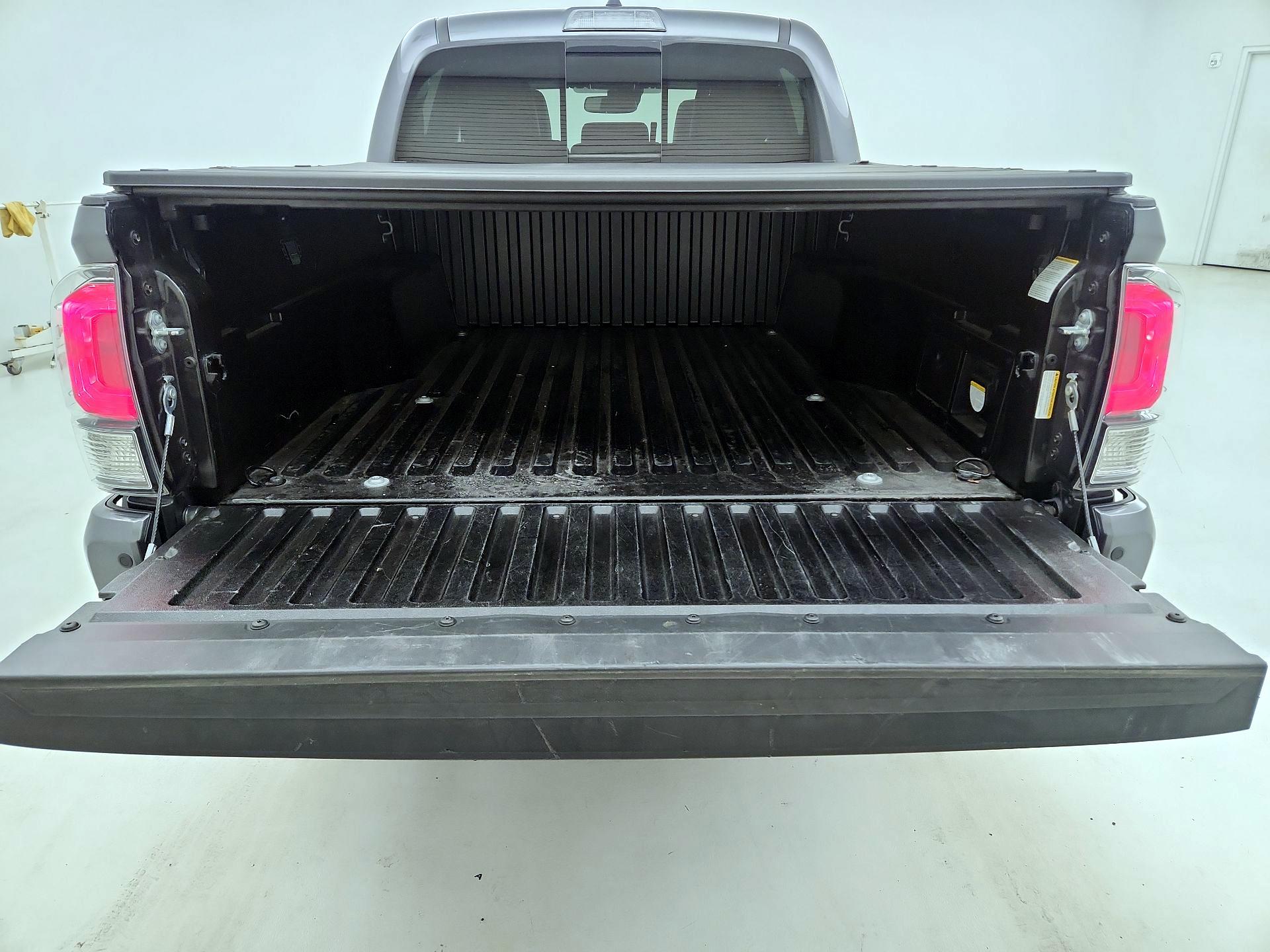 Thumbnail: 2023 Toyota Tacoma - 20