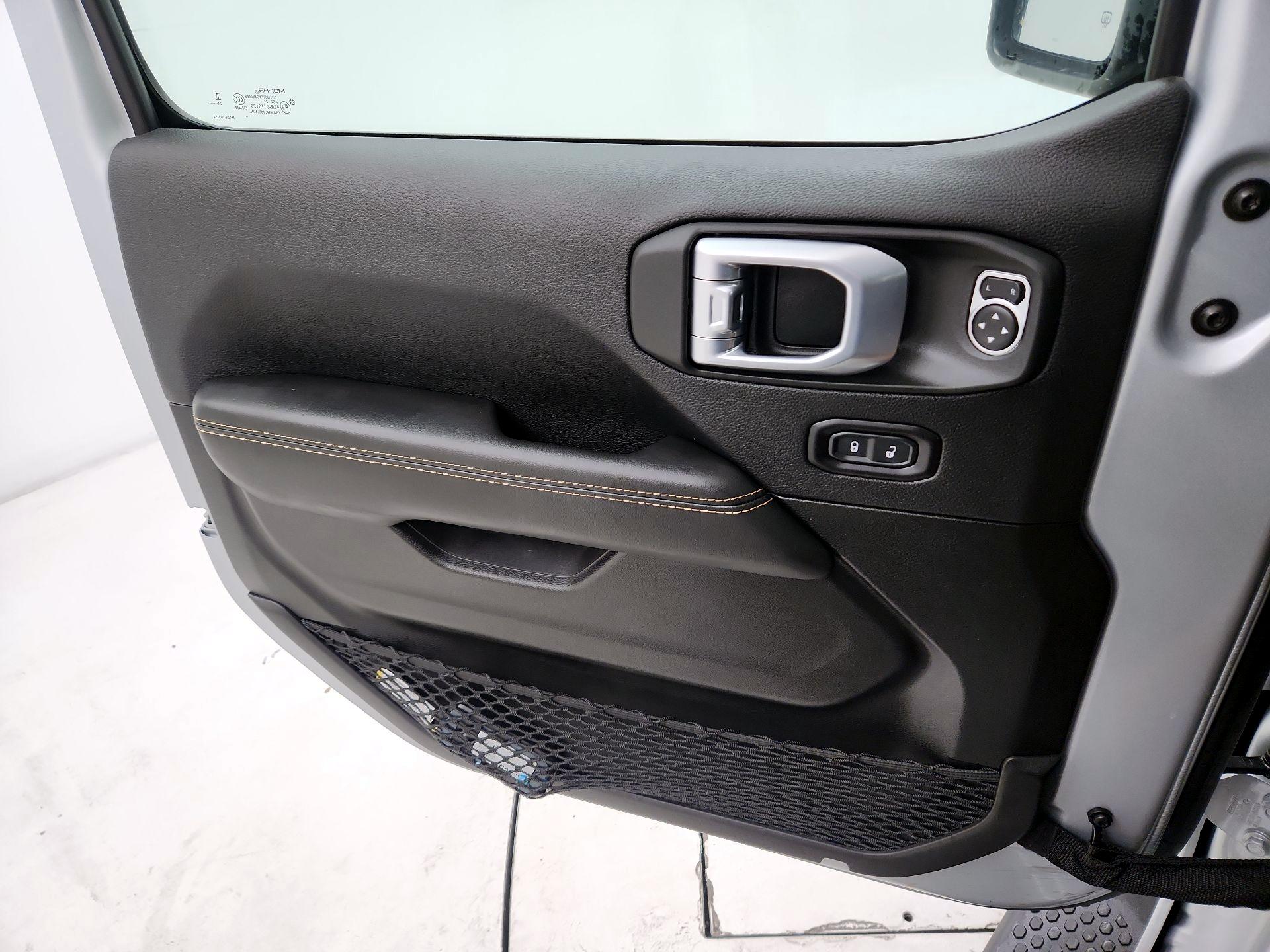 Thumbnail: 2024 Jeep Wrangler - 10