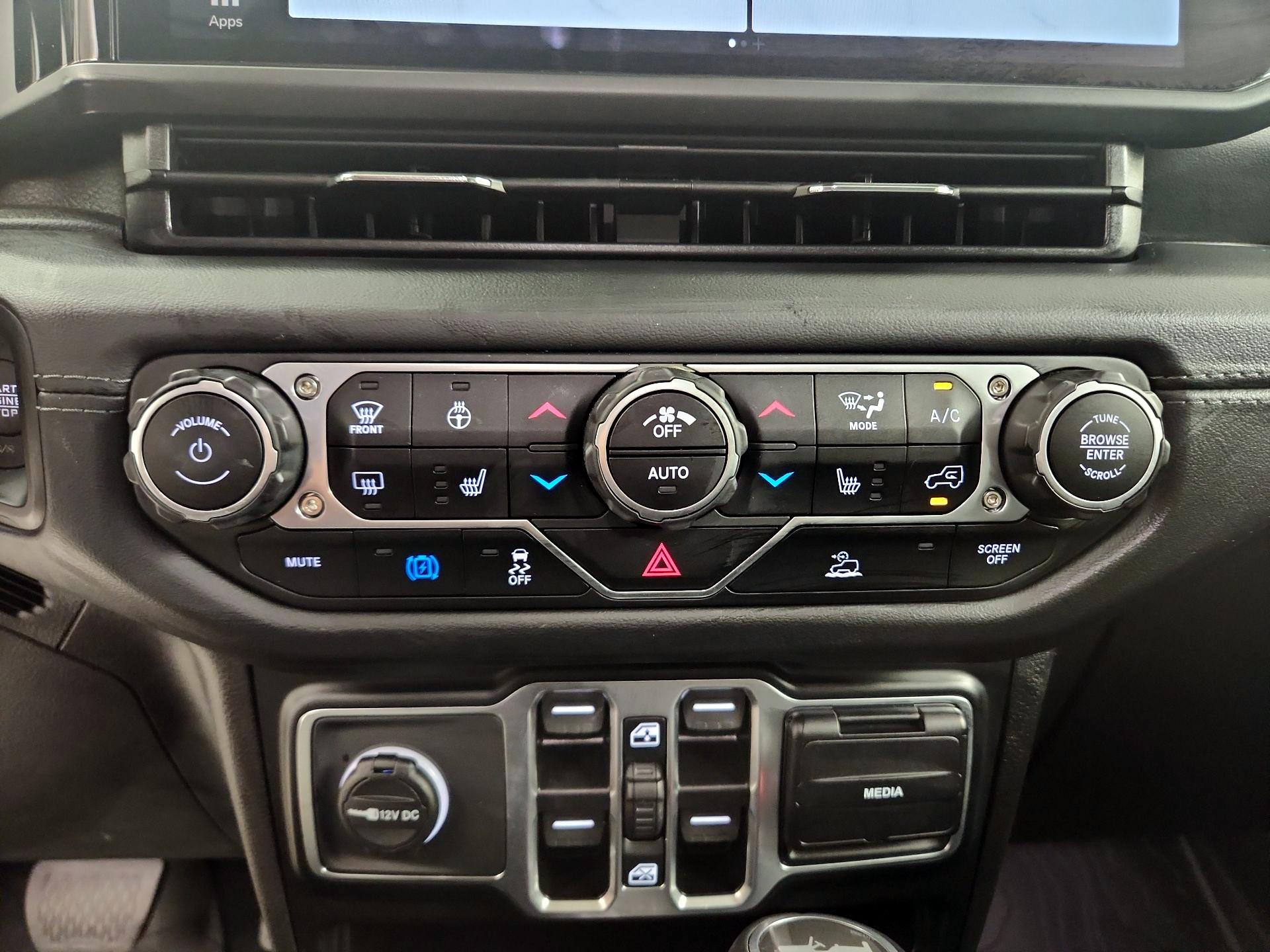 Thumbnail: 2024 Jeep Wrangler - 12