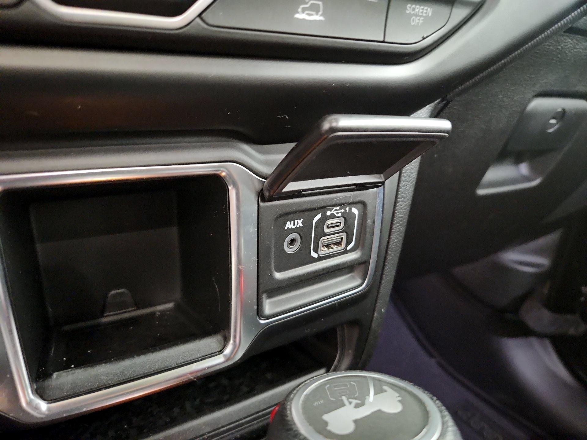 Thumbnail: 2023 Jeep Wrangler - 18