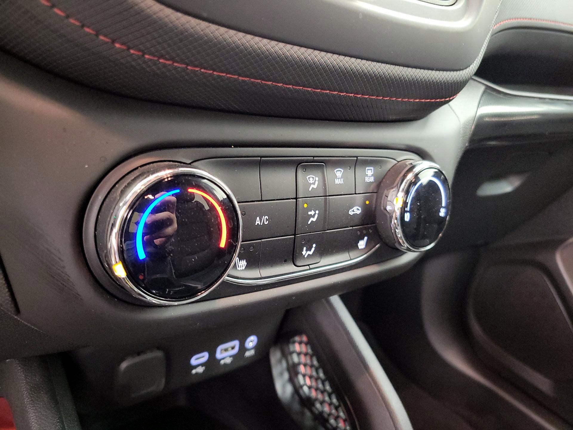 Thumbnail: 2023 Chevrolet TrailBlazer - 16