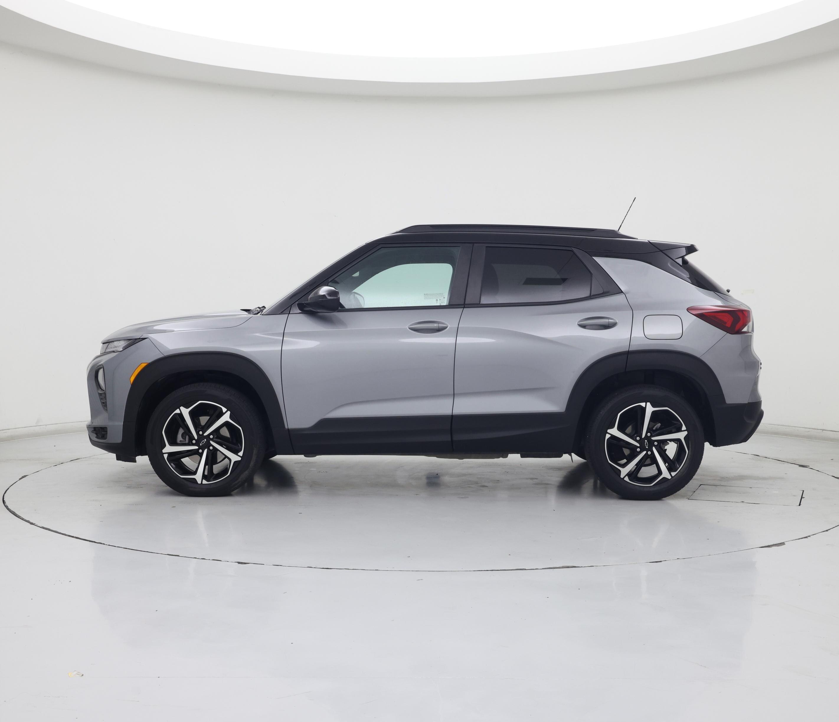 Thumbnail: 2023 Chevrolet TrailBlazer - 3