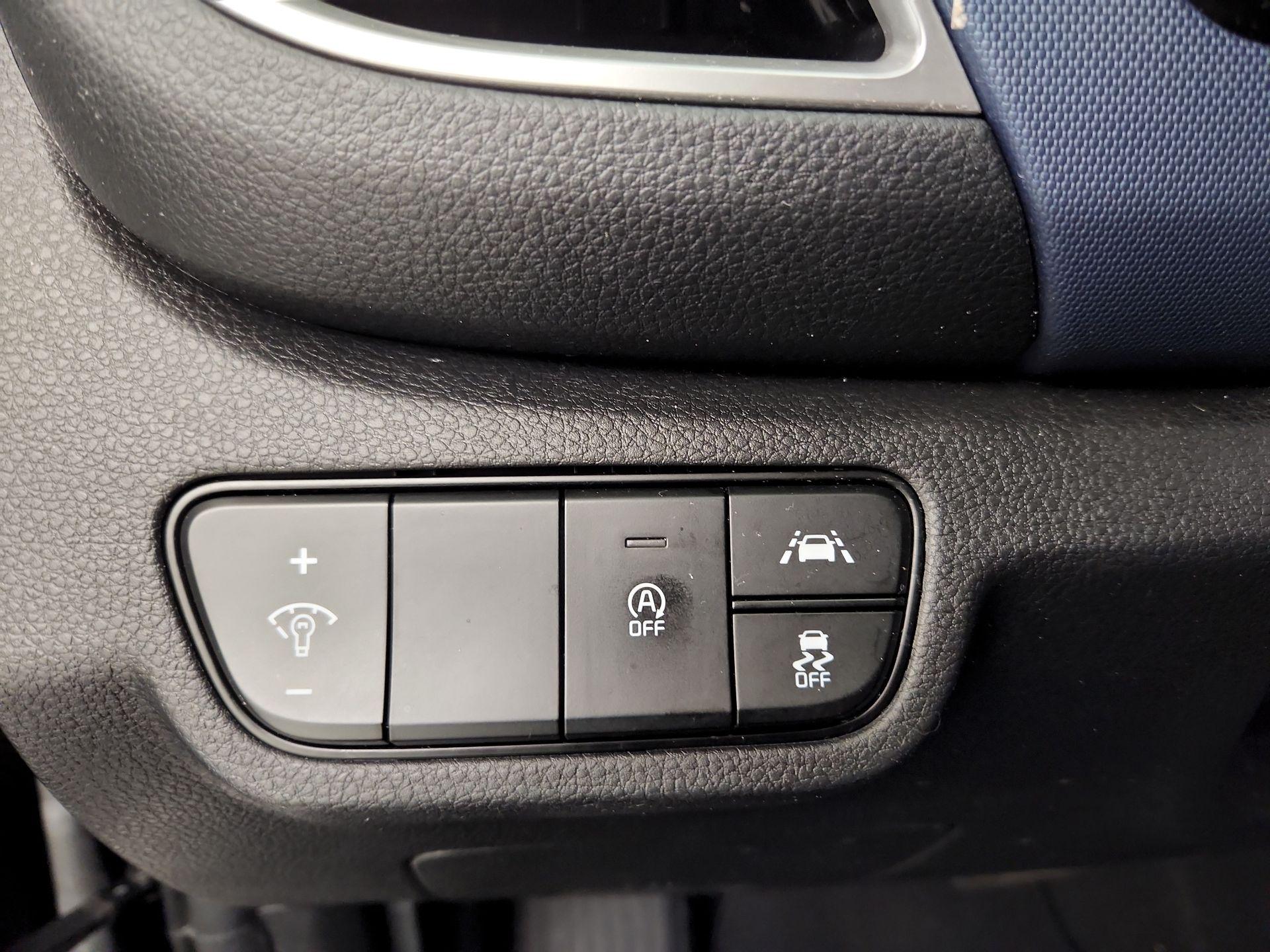 Thumbnail: 2023 Kia Seltos - 13