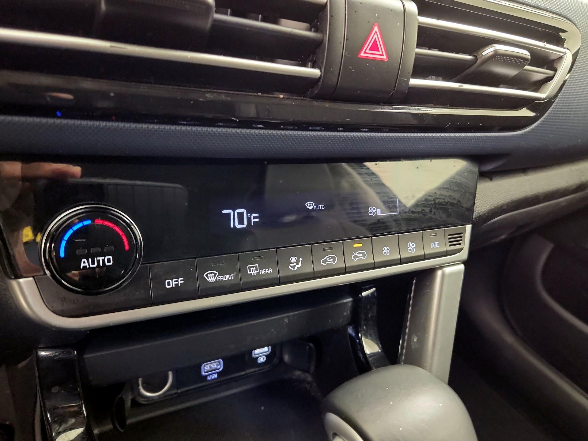 Thumbnail: 2023 Kia Seltos - 17