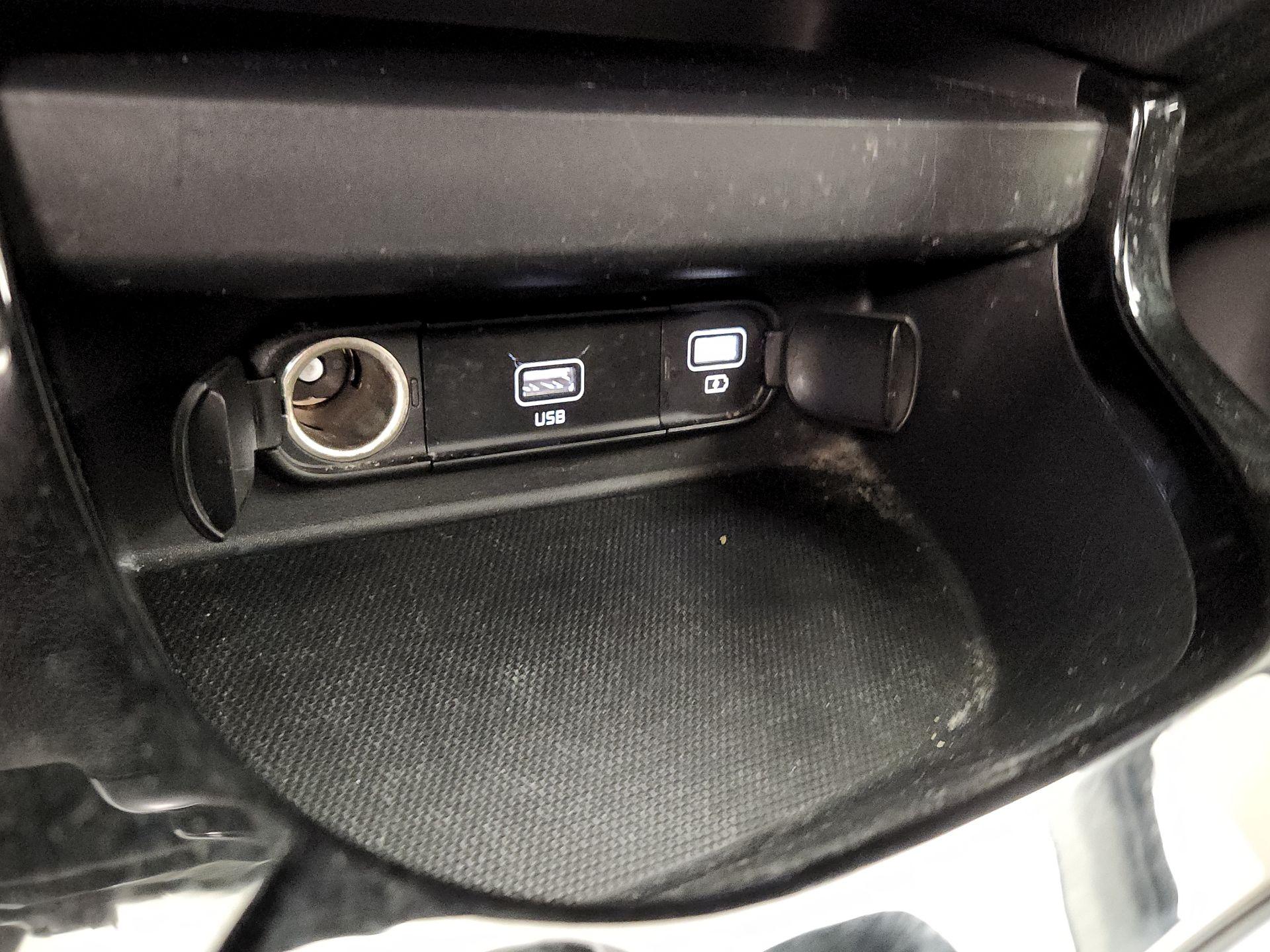 Thumbnail: 2023 Kia Seltos - 19