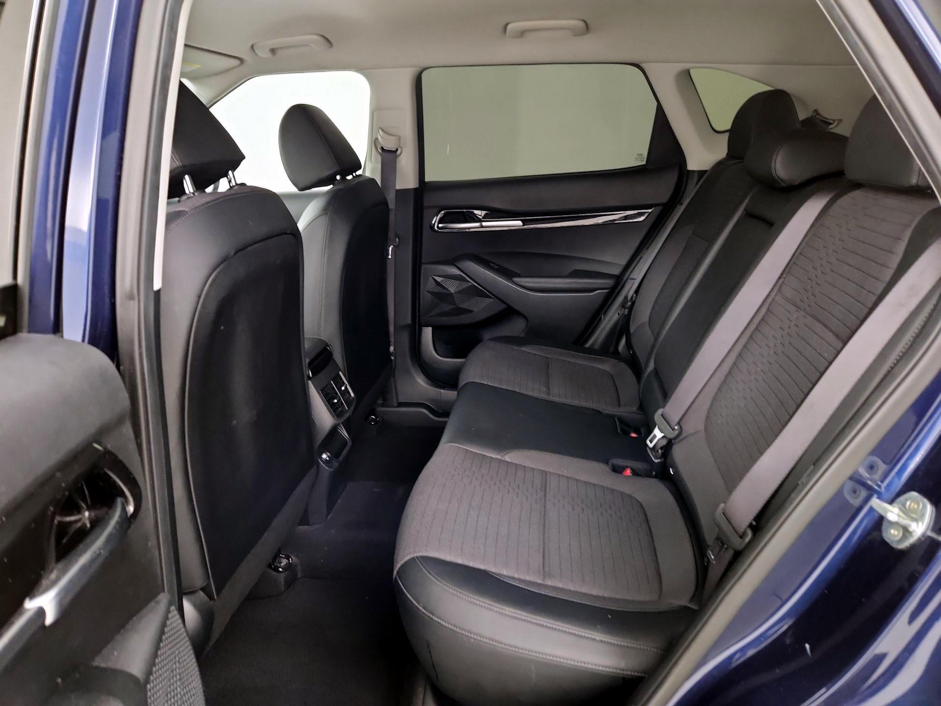 Thumbnail: 2023 Kia Seltos - 20