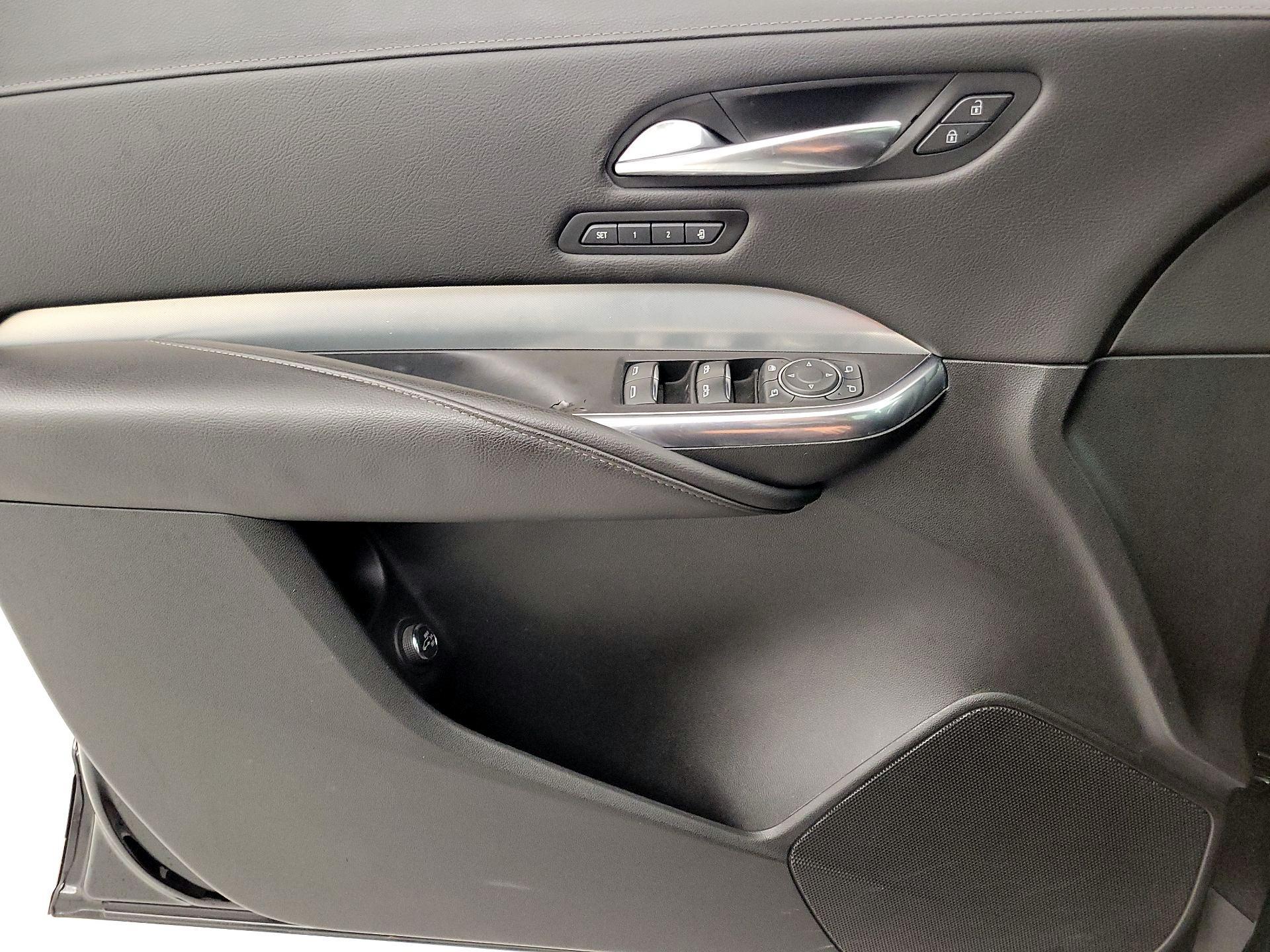 Thumbnail: 2020 Cadillac XT4 - 12