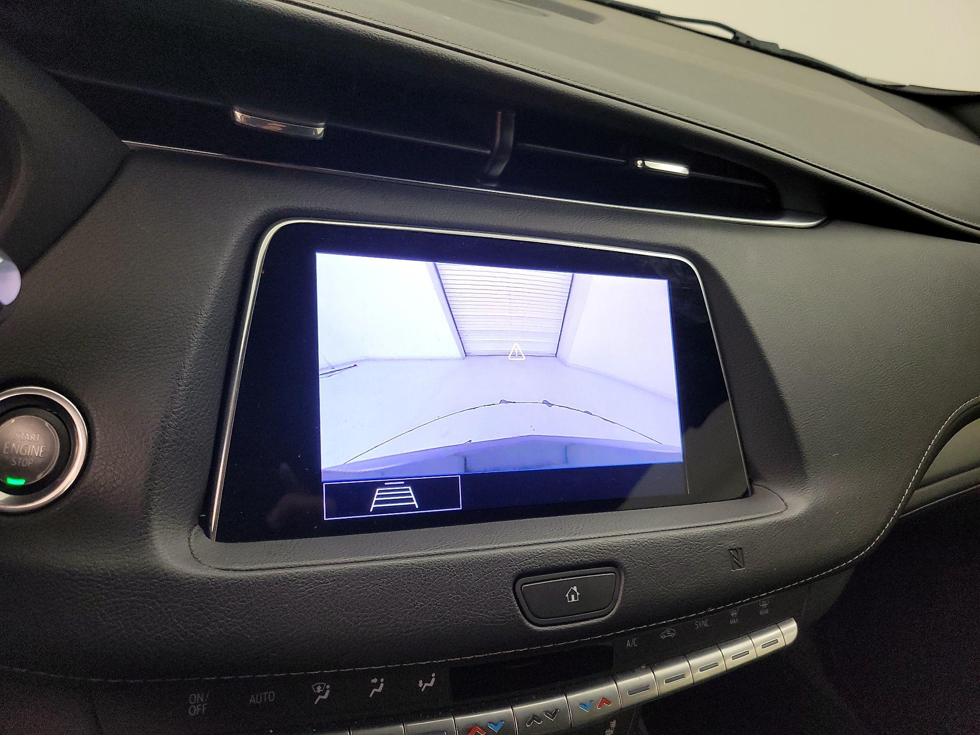 Thumbnail: 2020 Cadillac XT4 - 14