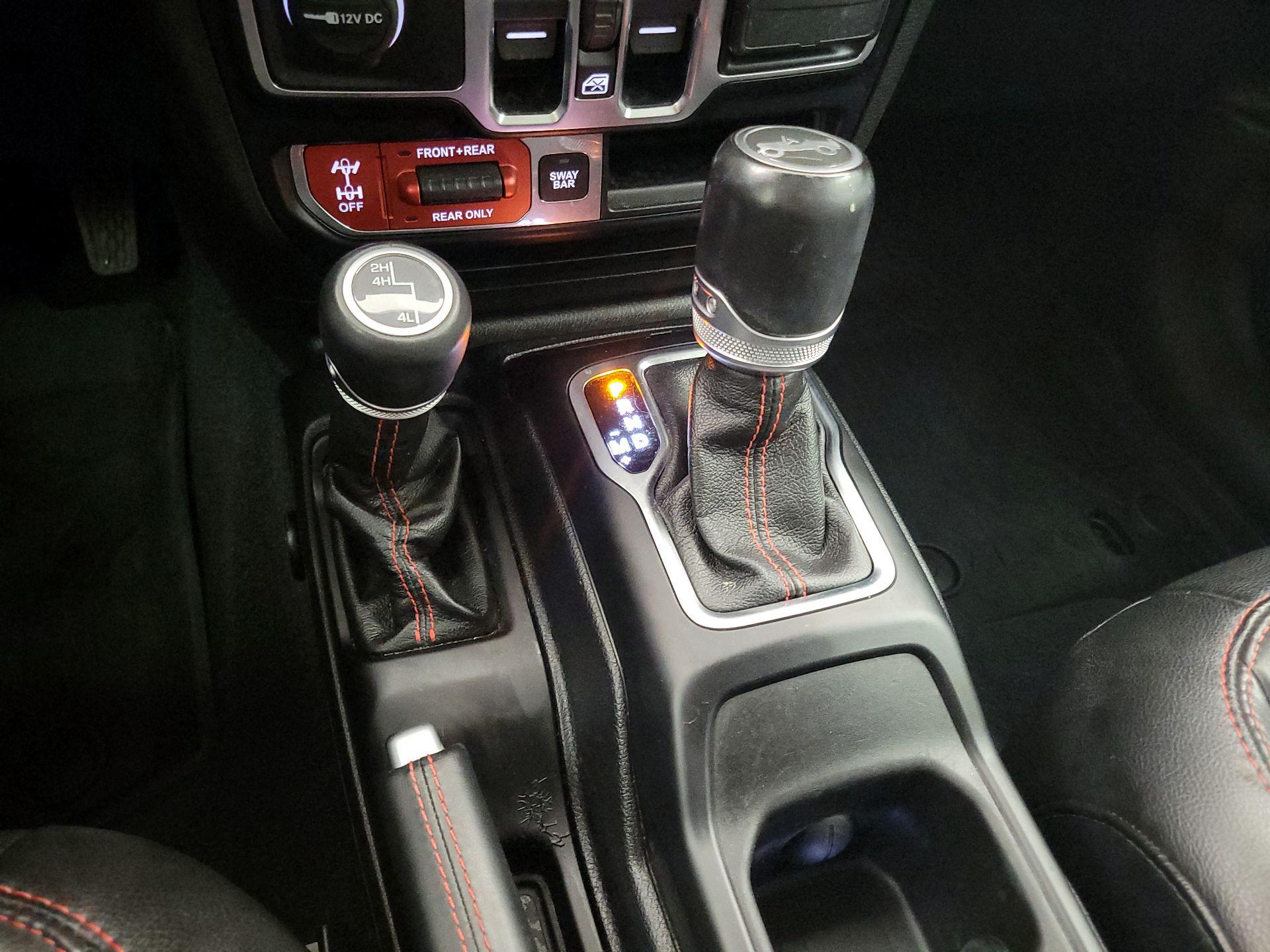 Thumbnail: 2020 Jeep Wrangler - 18