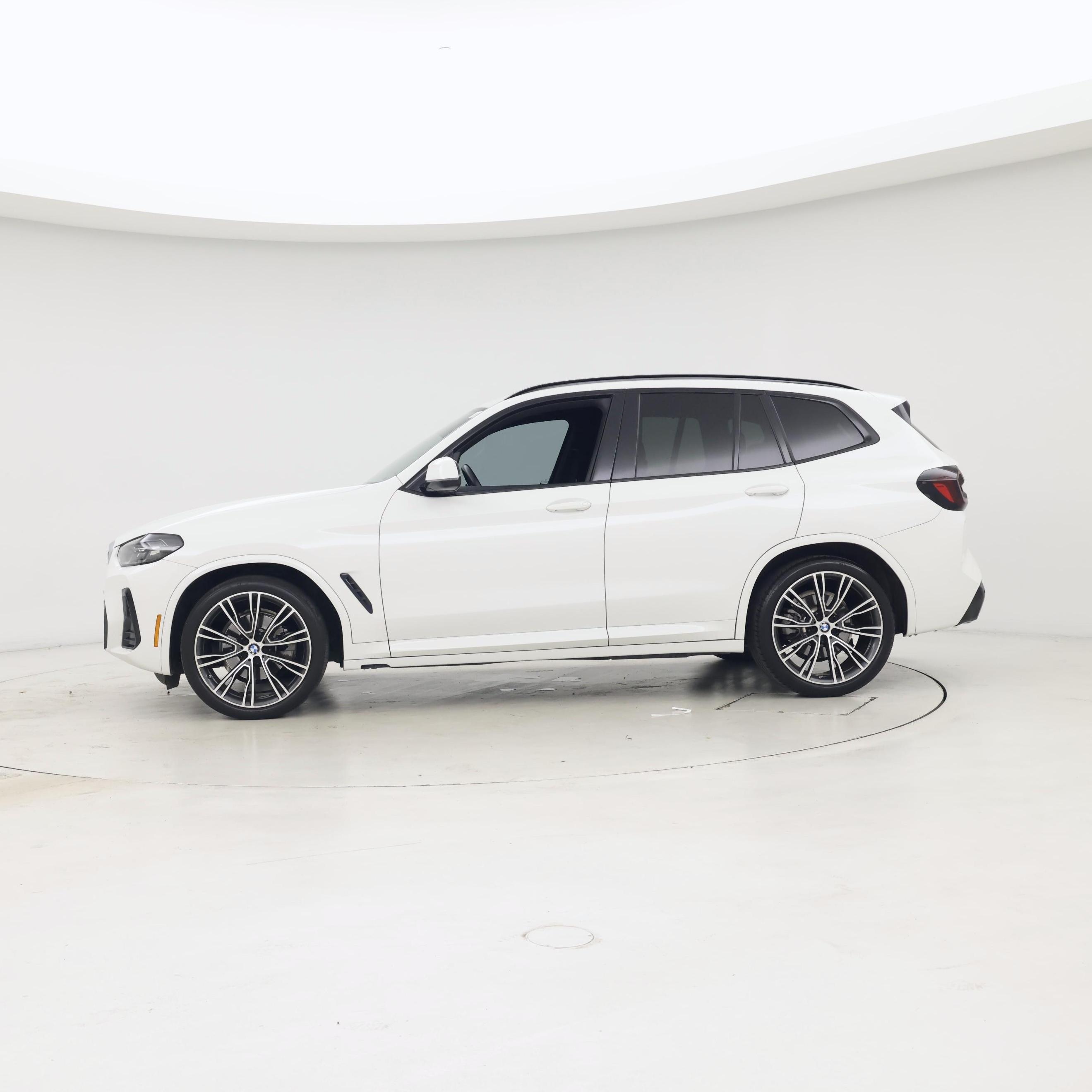 Thumbnail: 2022 BMW X3 - 3