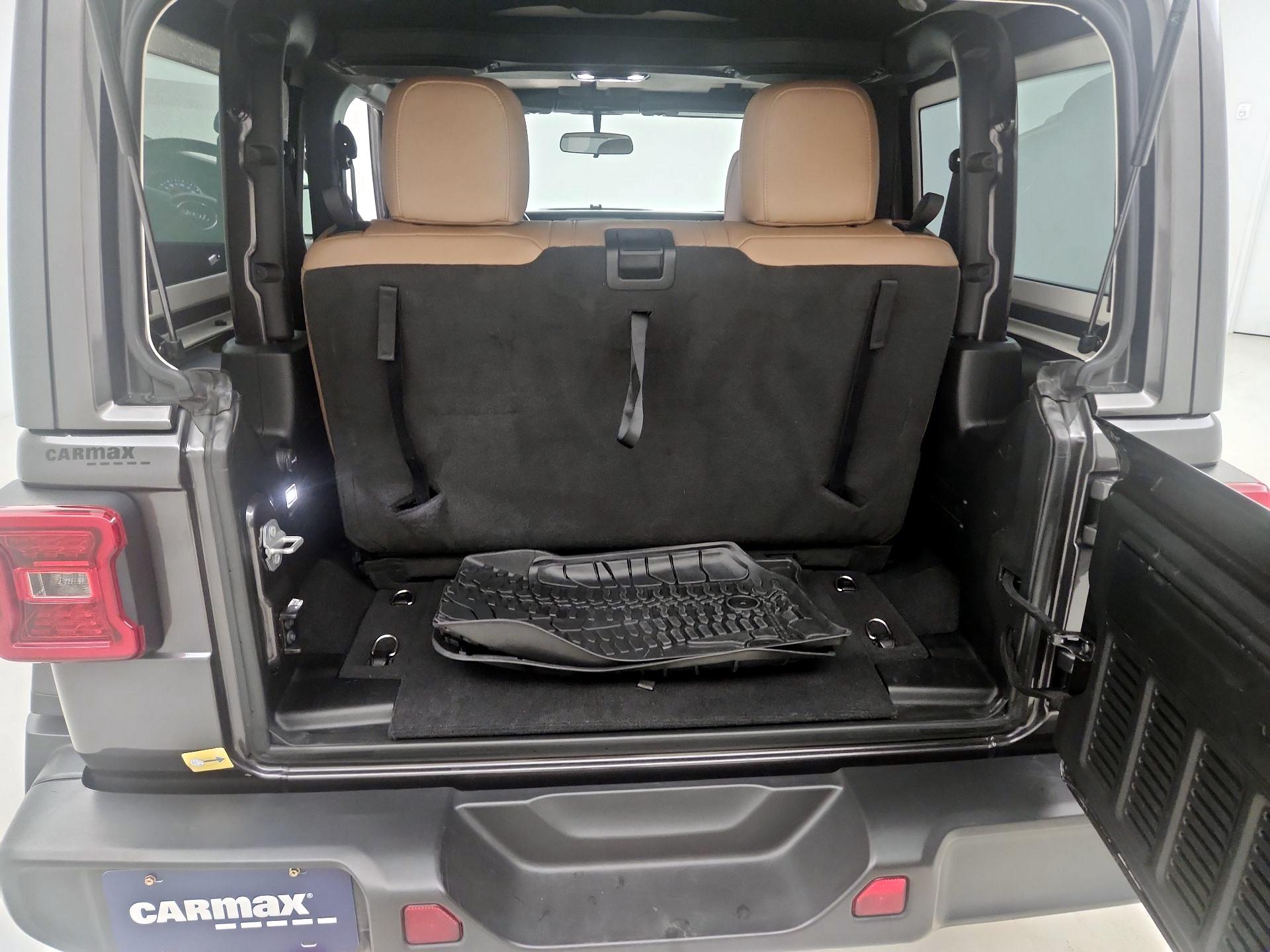 Thumbnail: 2021 Jeep Wrangler - 17