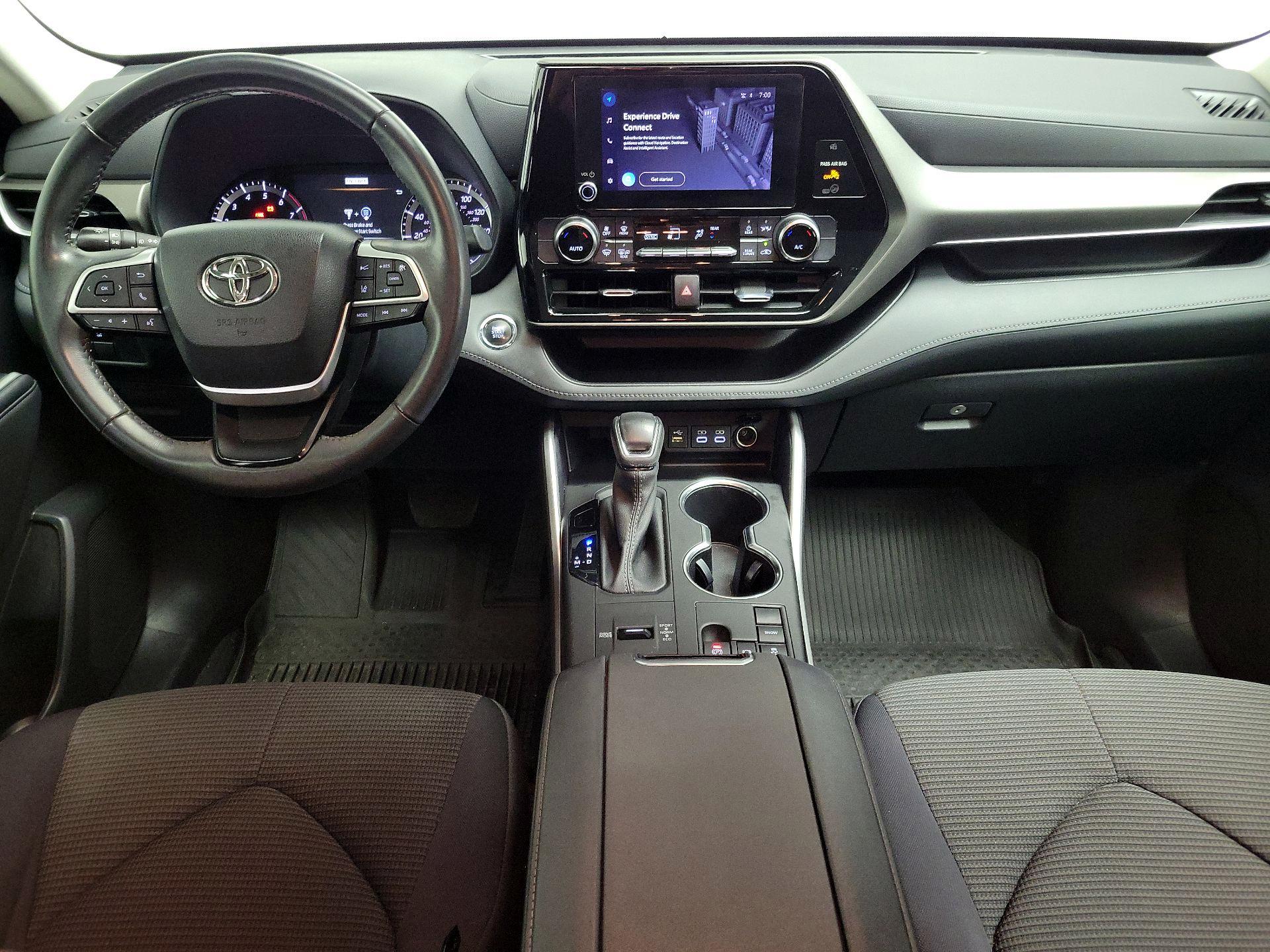 Thumbnail: 2023 Toyota Highlander - 9