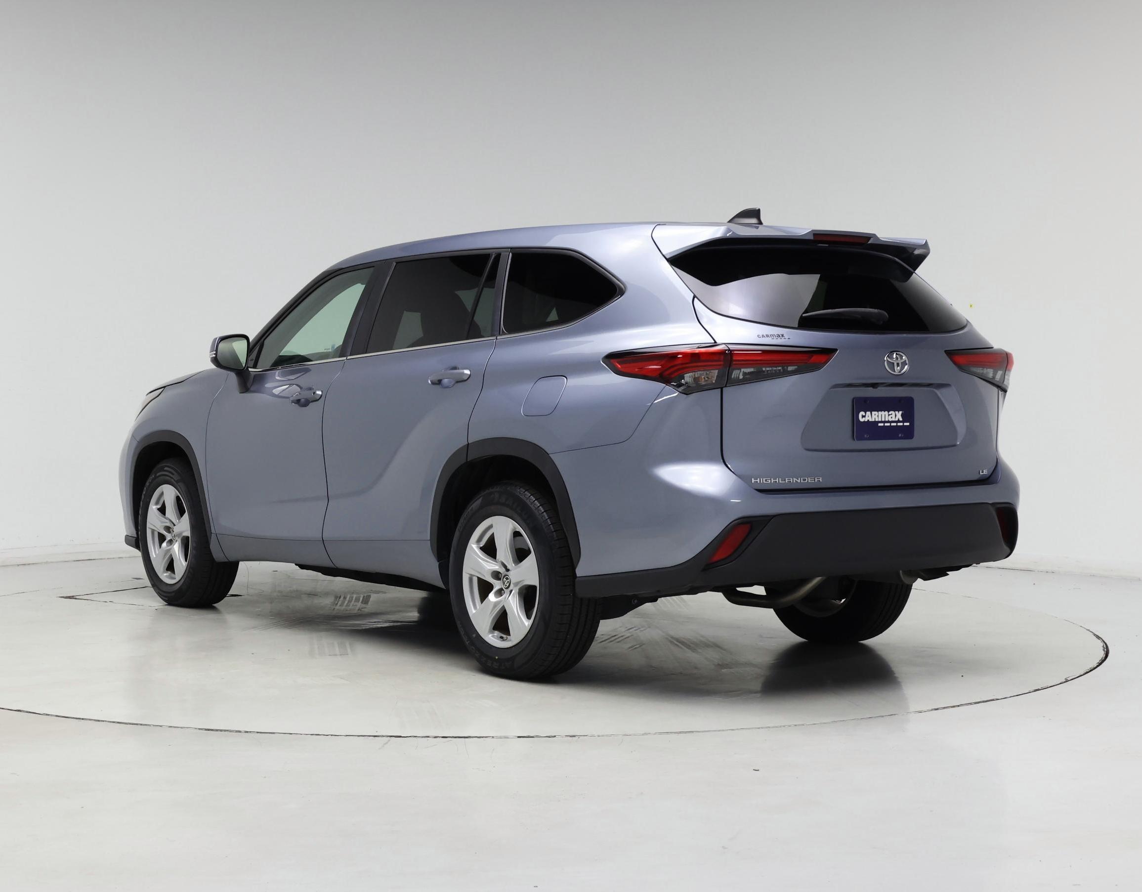 Thumbnail: 2023 Toyota Highlander - 2