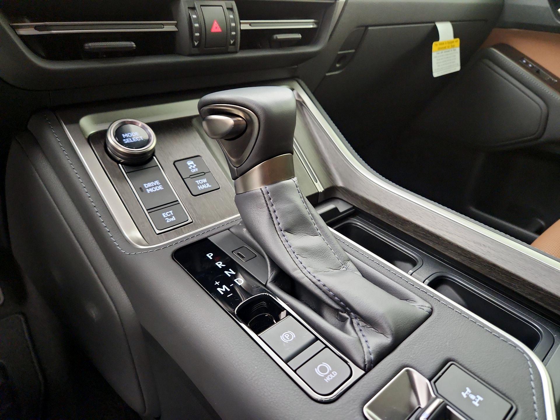 Thumbnail: 2024 Lexus GX - 15