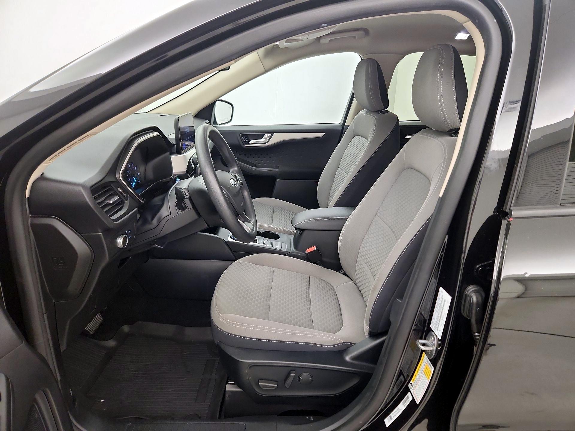 Thumbnail: 2020 Ford Escape - 11