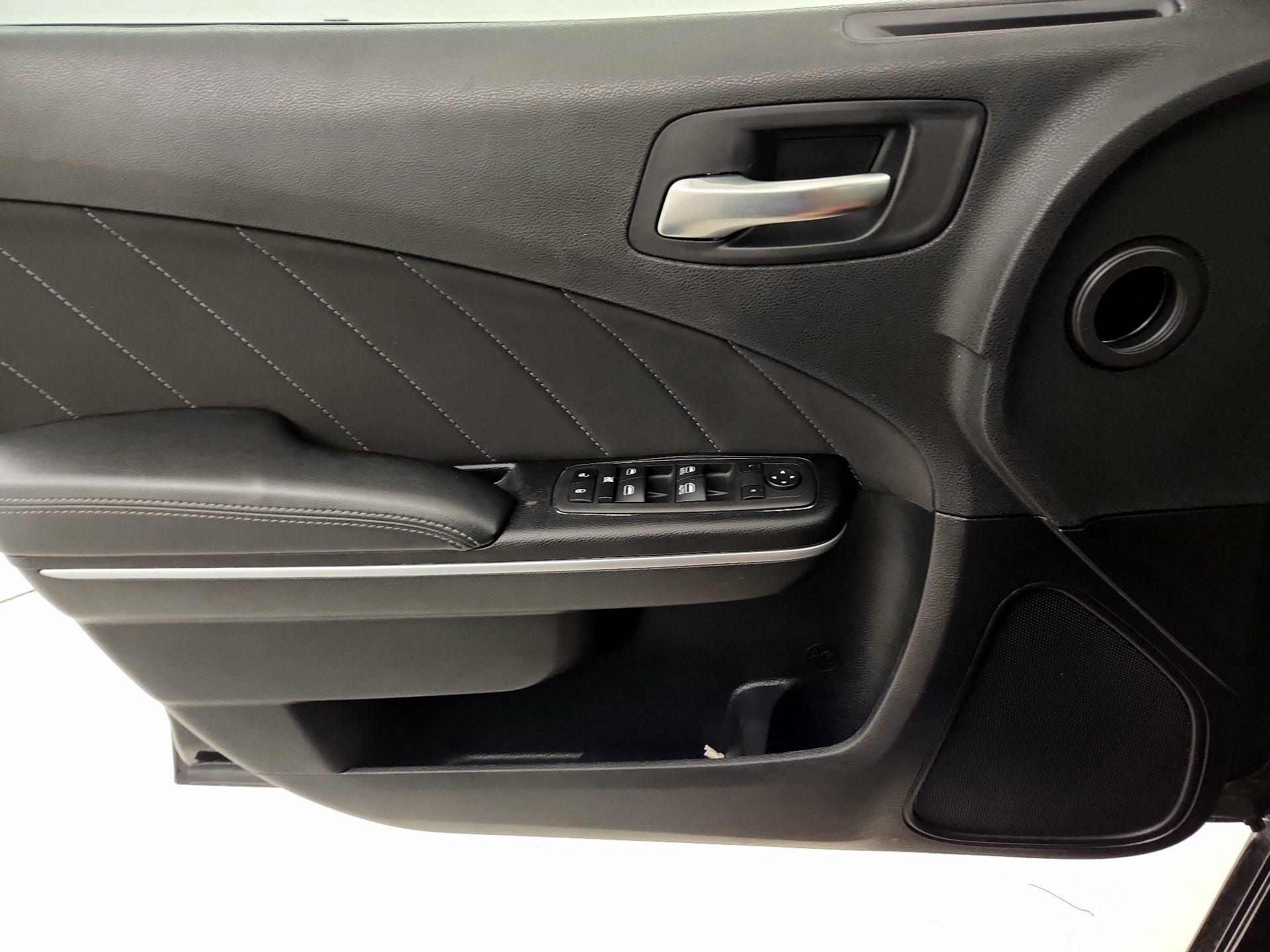 Thumbnail: 2022 Dodge Charger - 12