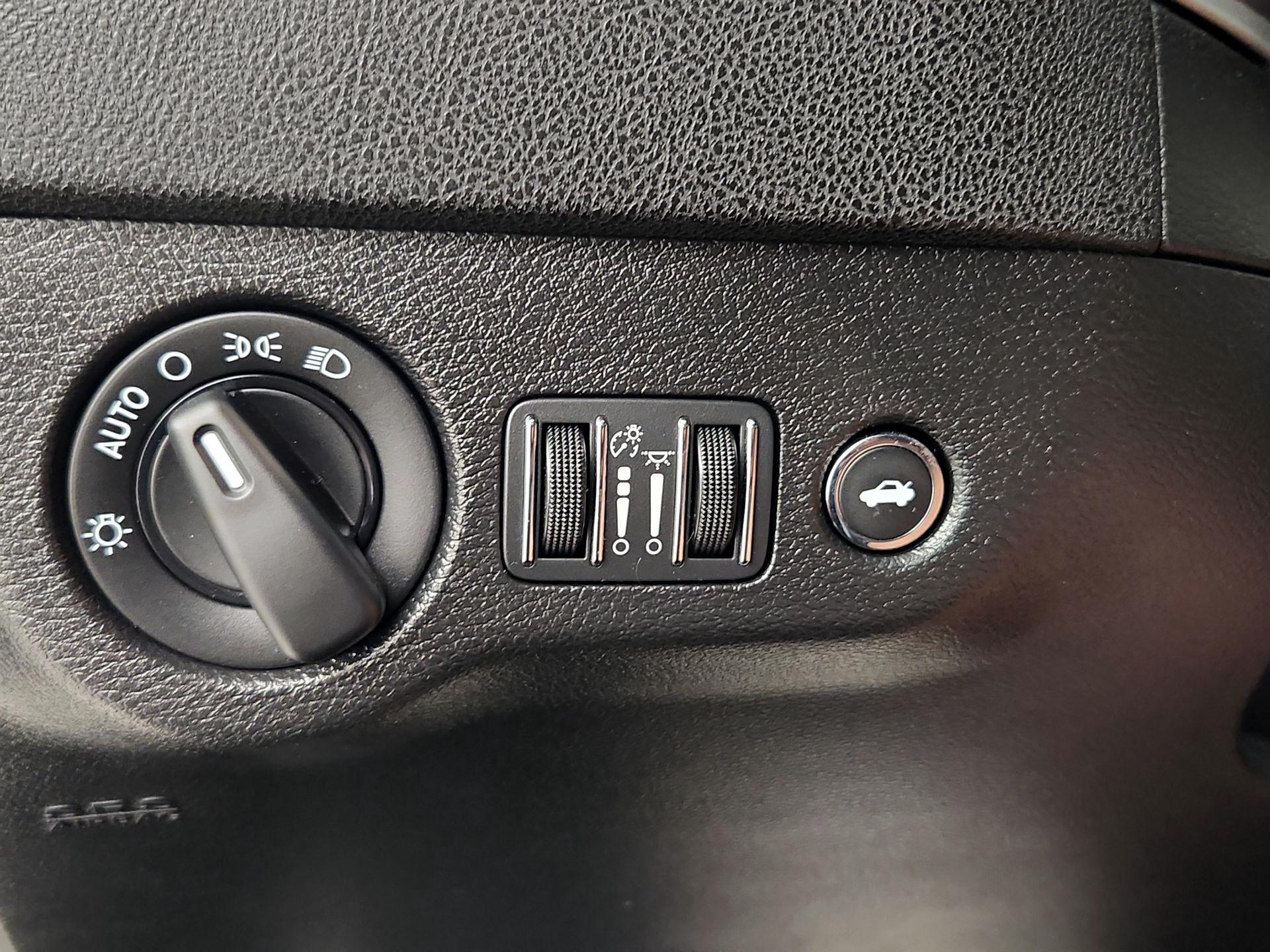 Thumbnail: 2022 Dodge Charger - 13