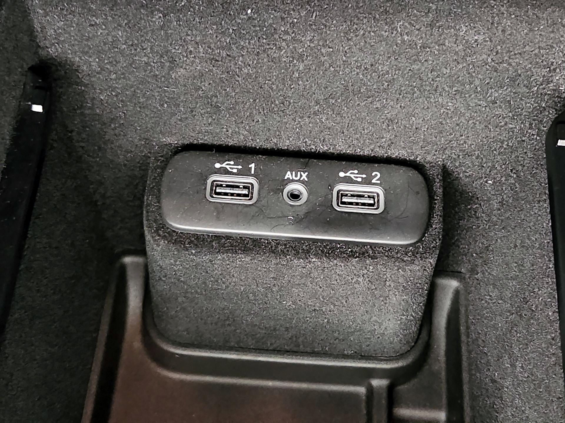 Thumbnail: 2022 Dodge Charger - 18