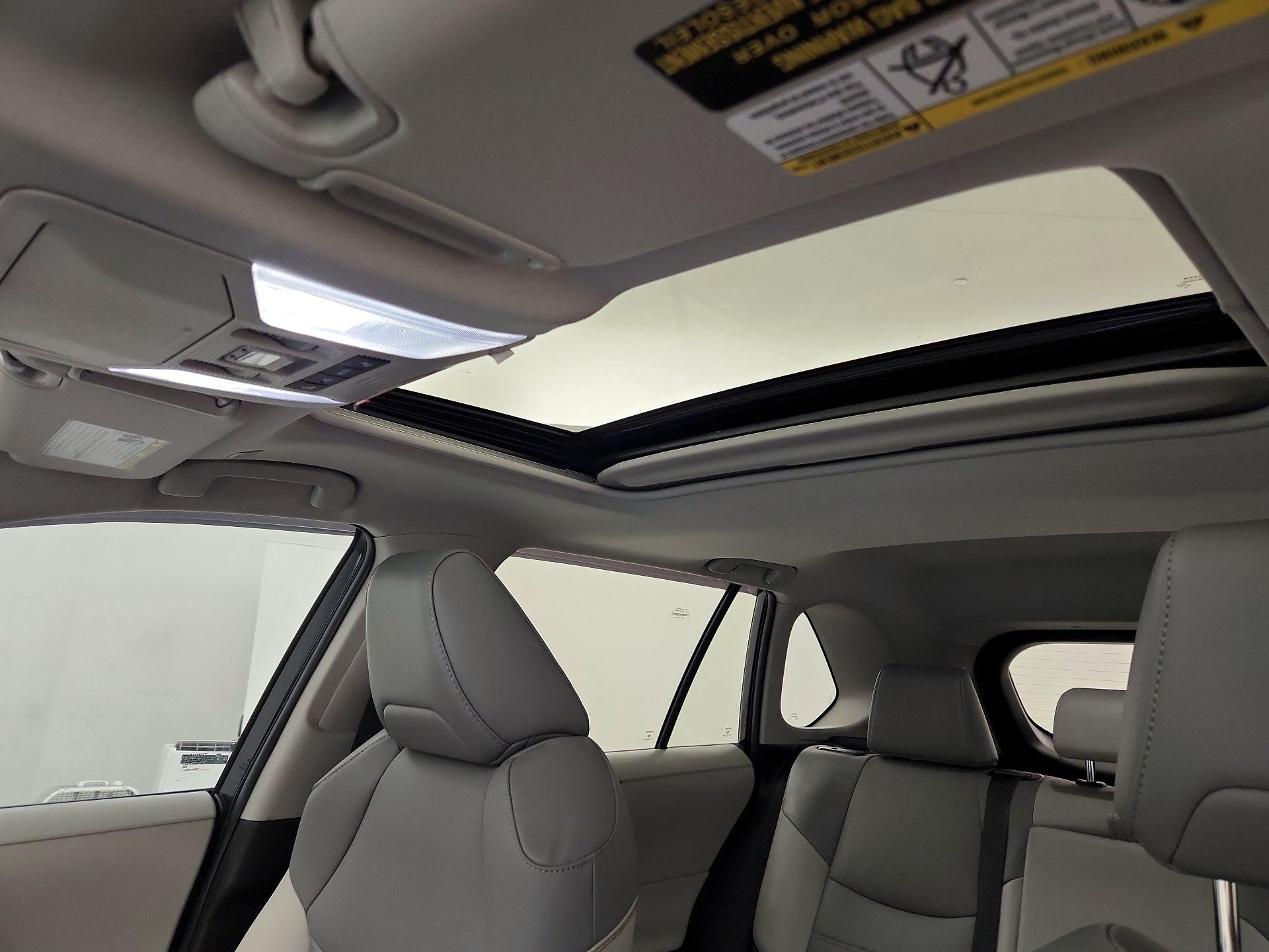 Thumbnail: 2023 Toyota RAV4 - 19