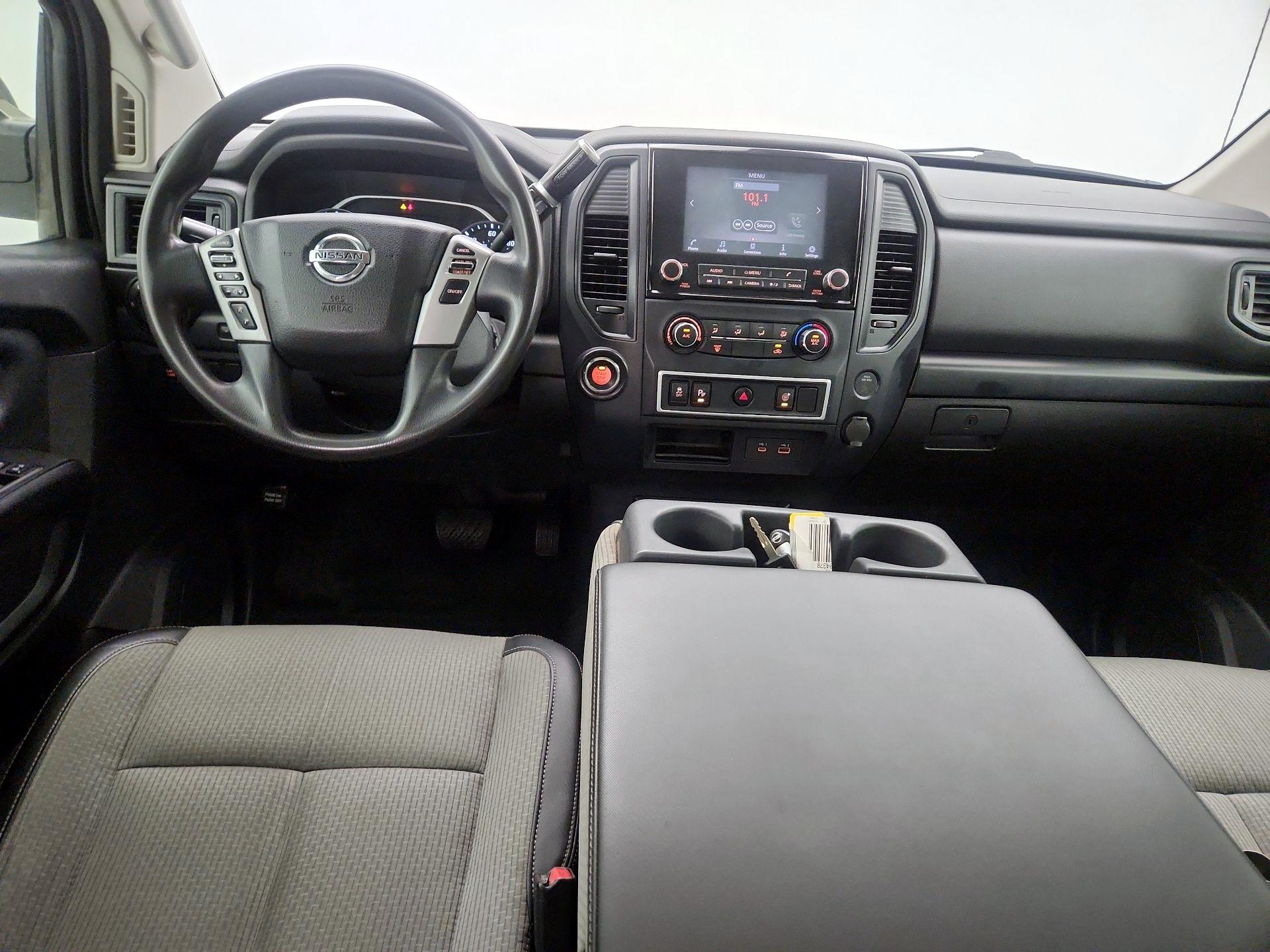 Thumbnail: 2020 Nissan Titan - 9