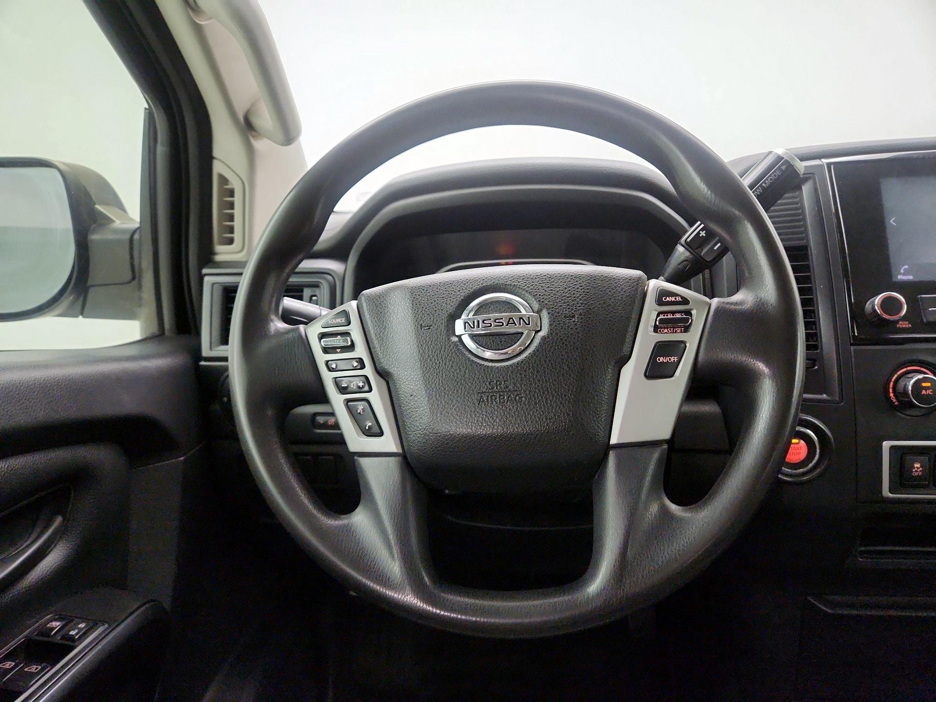 Thumbnail: 2020 Nissan Titan - 10