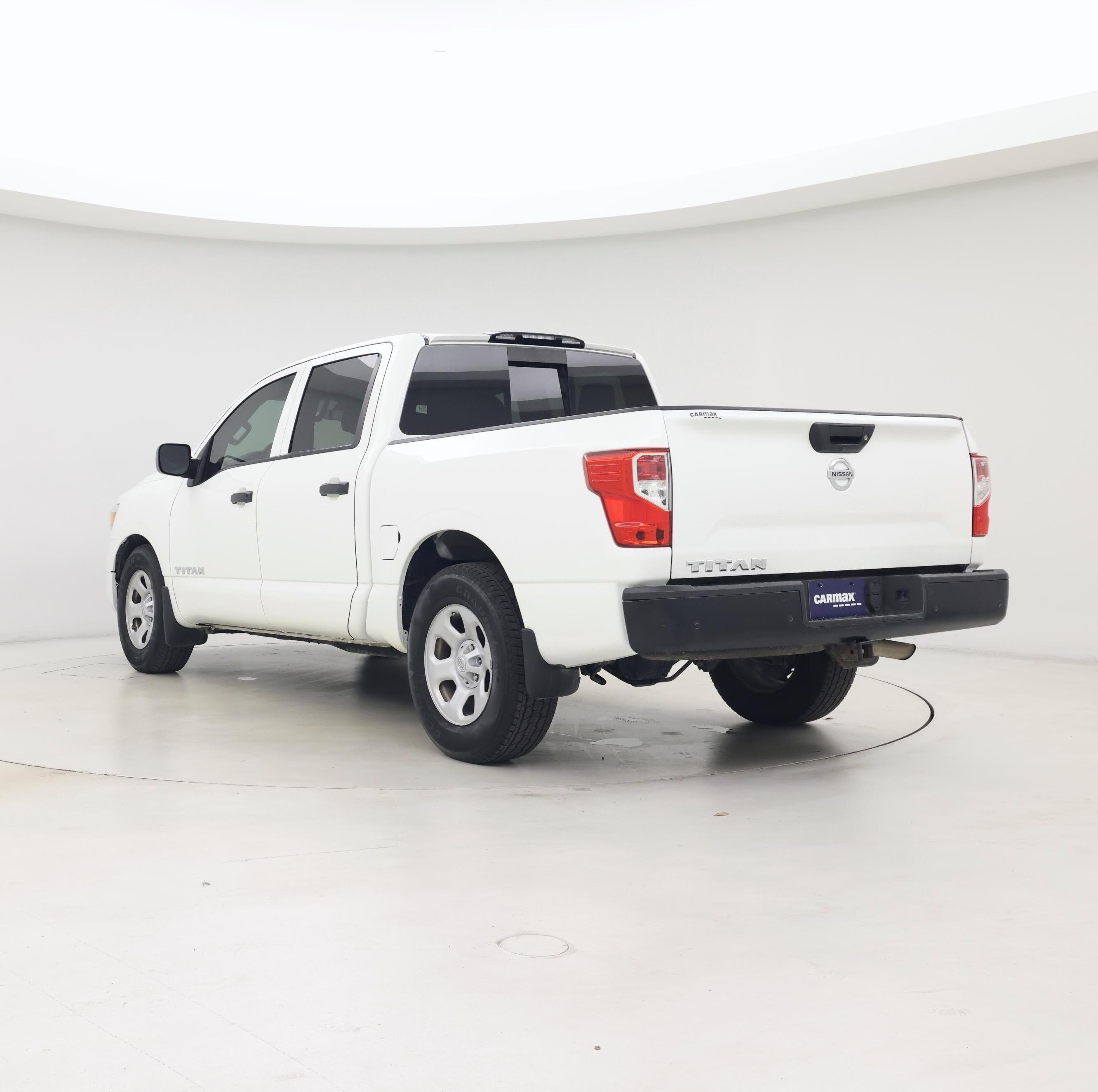 Thumbnail: 2020 Nissan Titan - 2