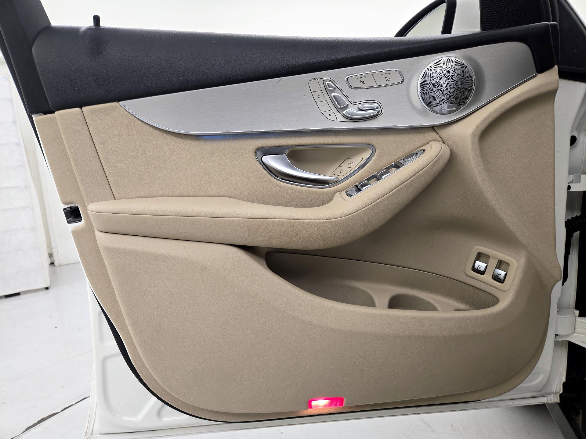 Thumbnail: 2019 Mercedes-Benz GLC - 12