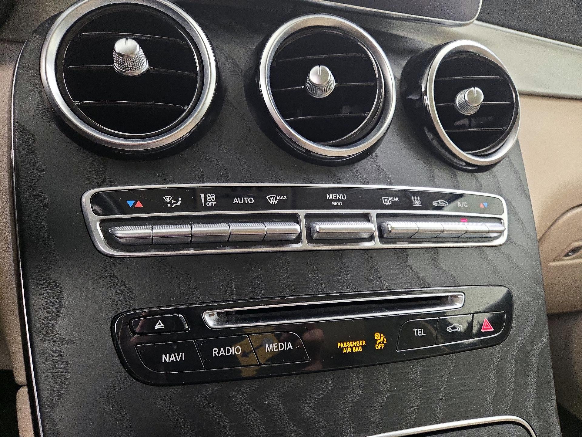 Thumbnail: 2019 Mercedes-Benz GLC - 17