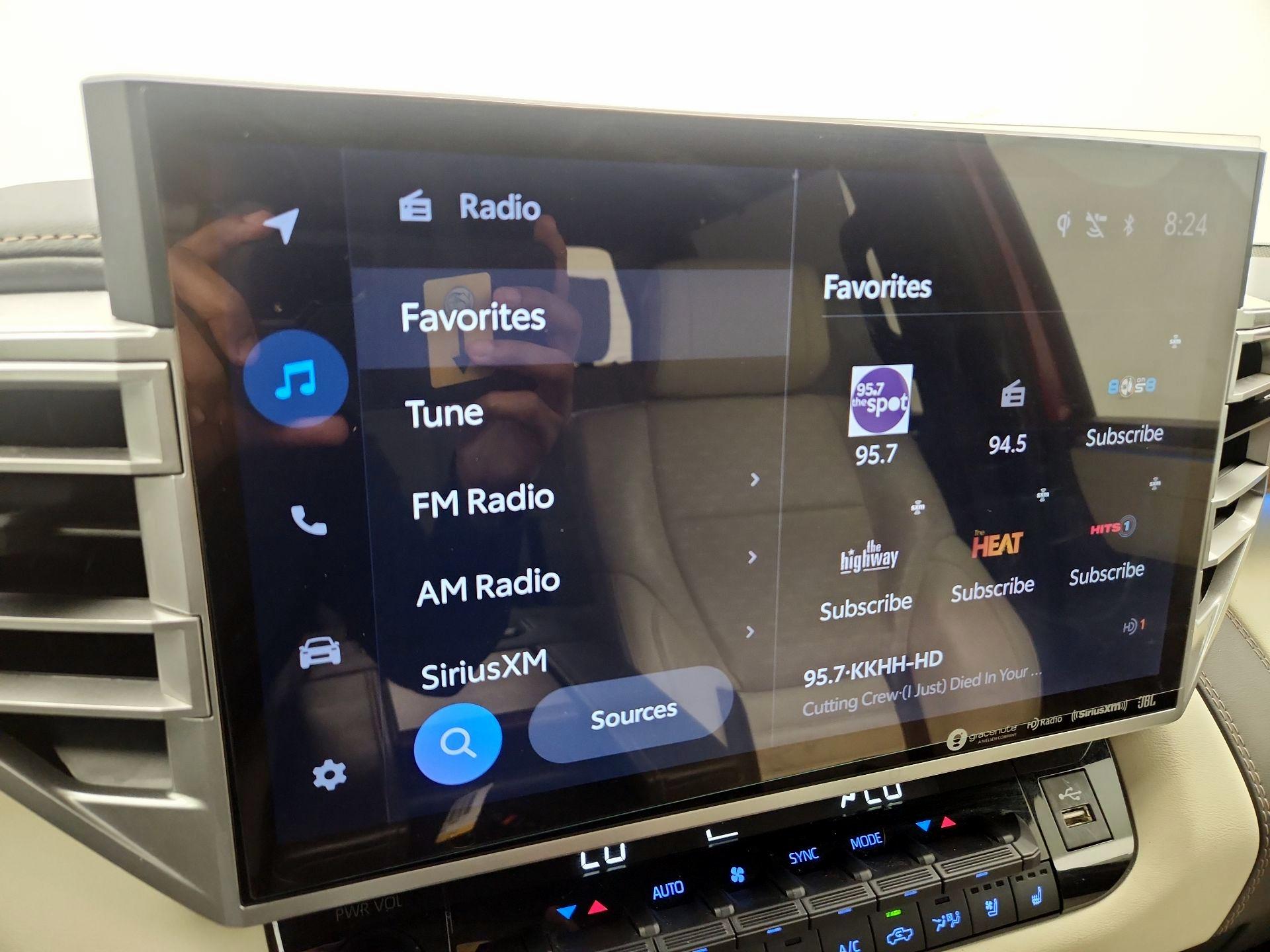 Thumbnail: 2024 Toyota Tundra - 15