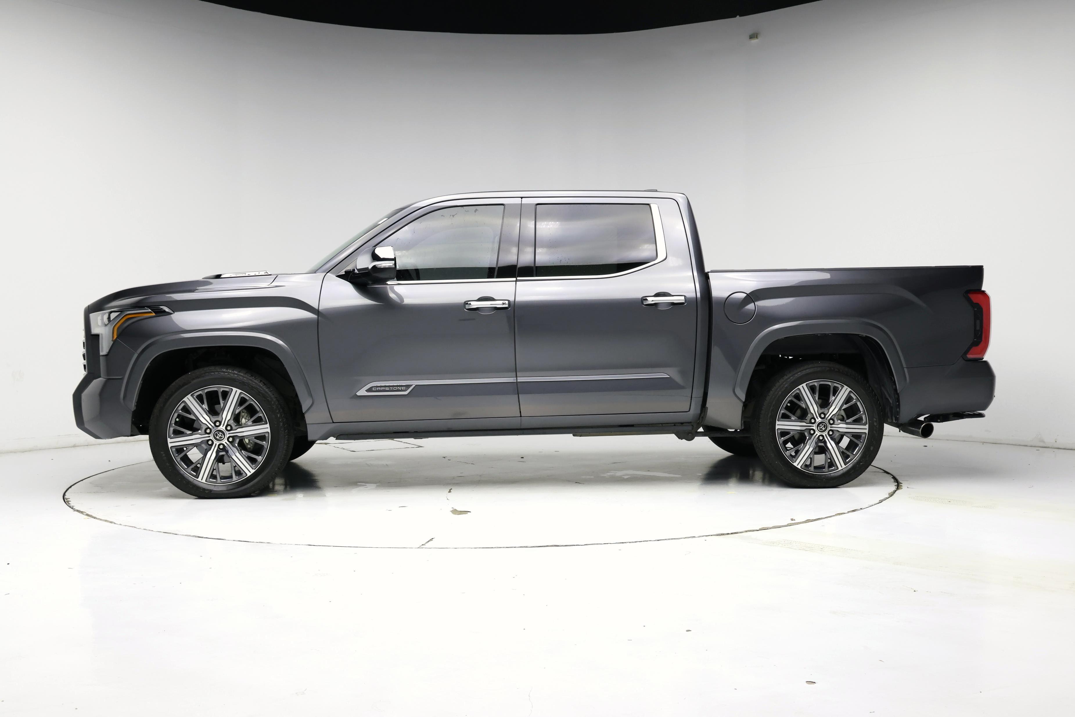 Thumbnail: 2023 Toyota Tundra - 3