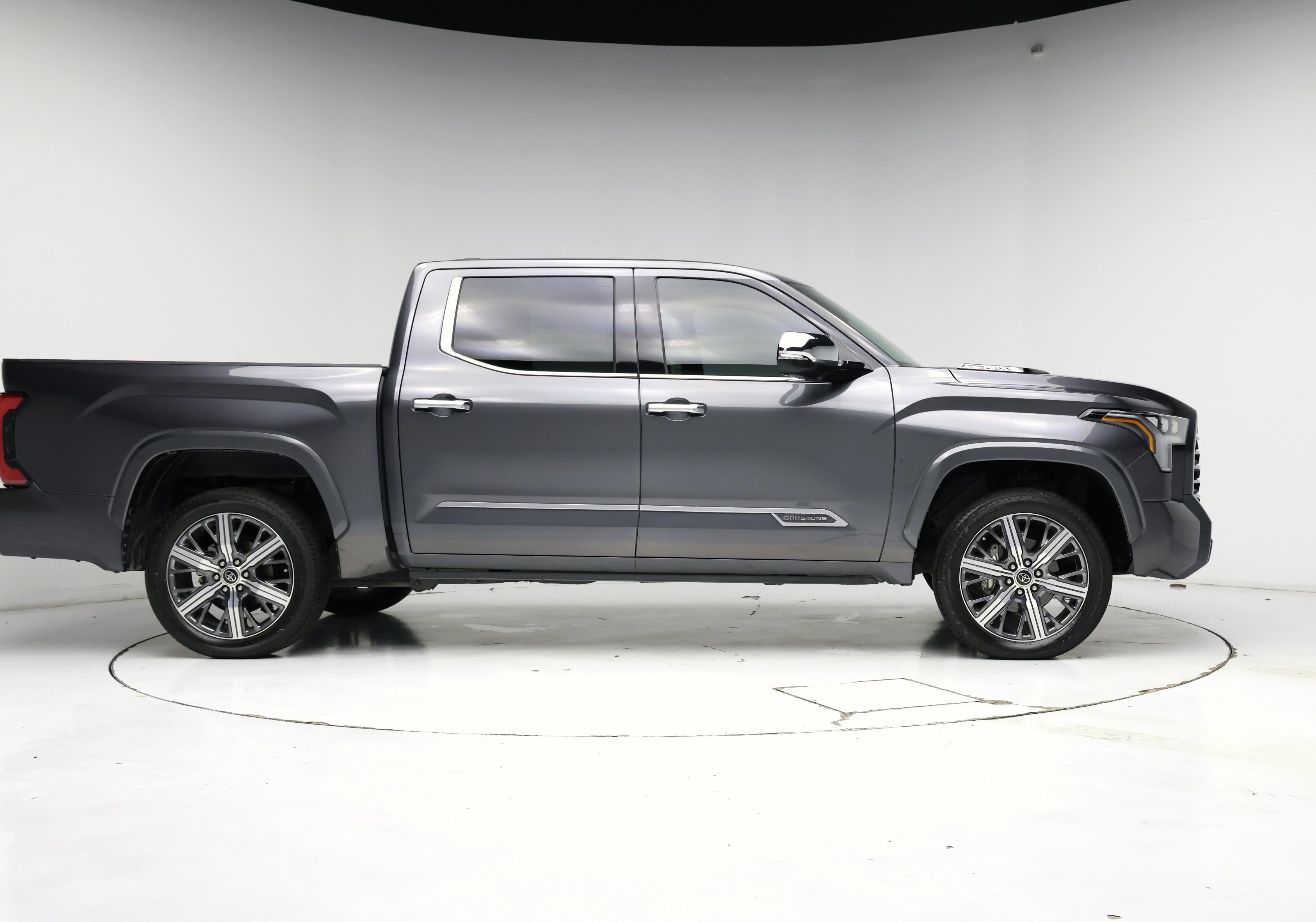 Thumbnail: 2023 Toyota Tundra - 7