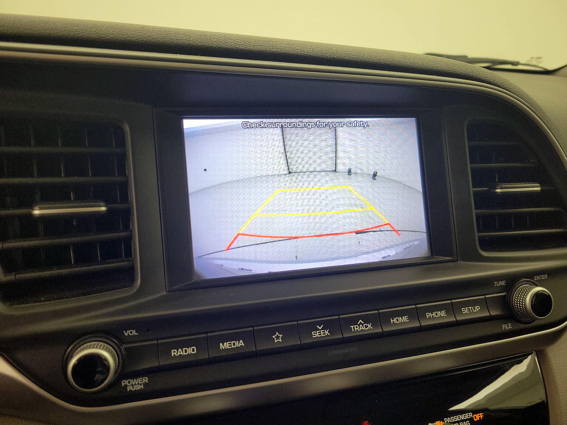 Thumbnail: 2019 Hyundai Elantra - 14