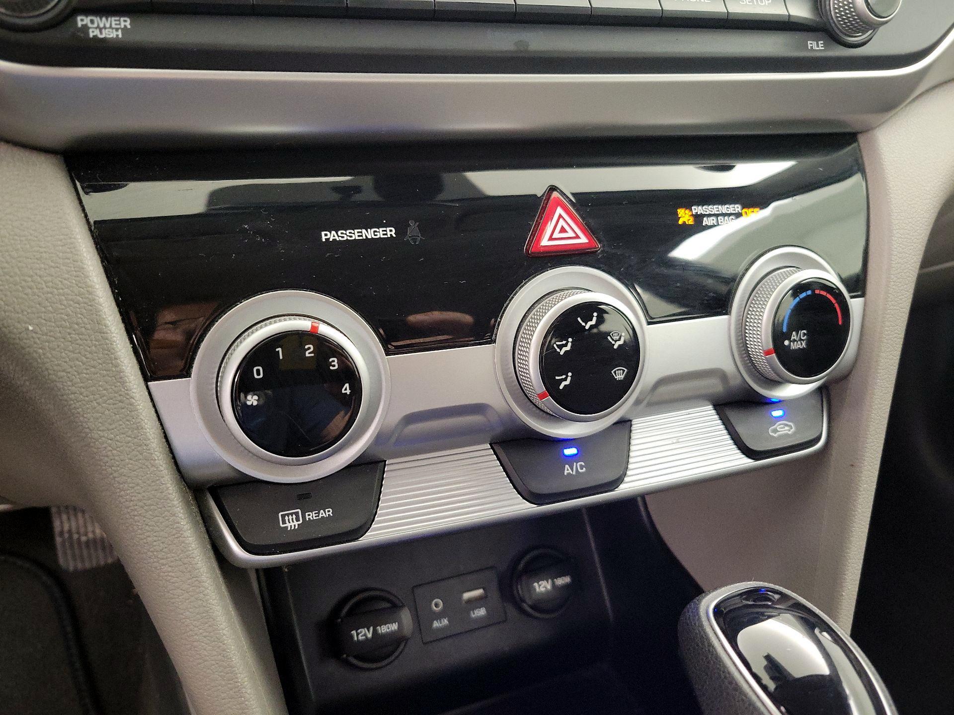 Thumbnail: 2019 Hyundai Elantra - 16