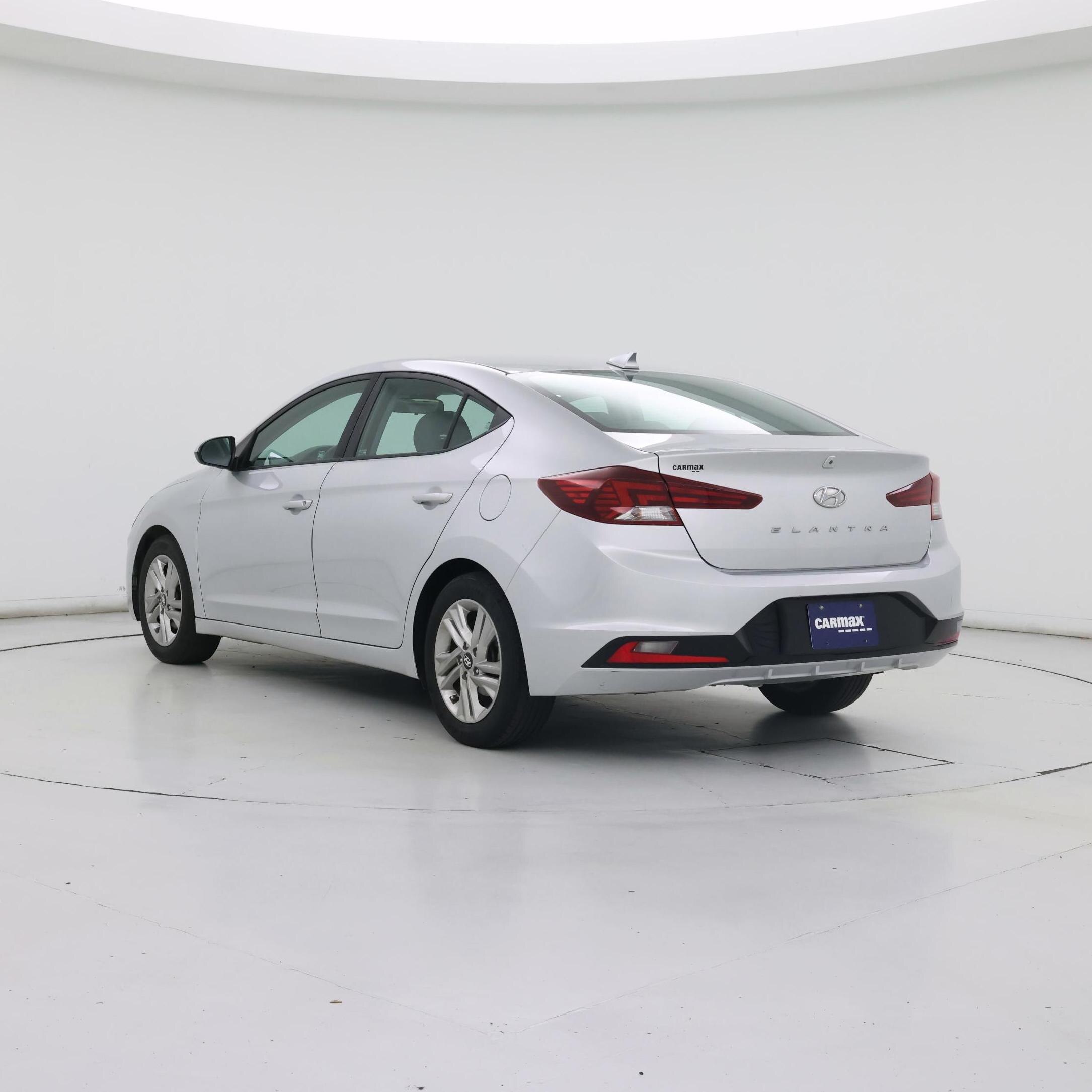 Thumbnail: 2019 Hyundai Elantra - 2