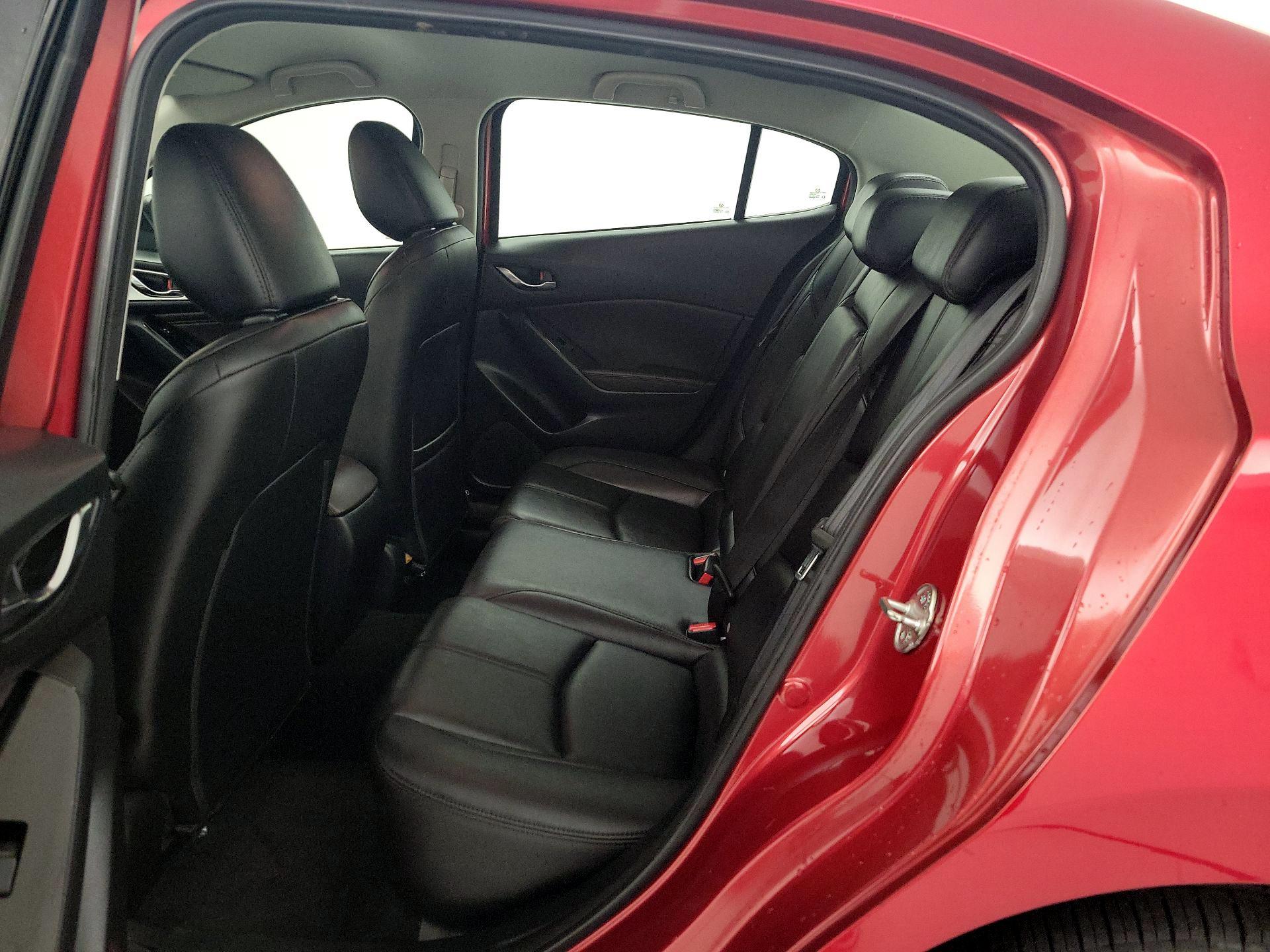 Thumbnail: 2018 Mazda Mazda3 - 18