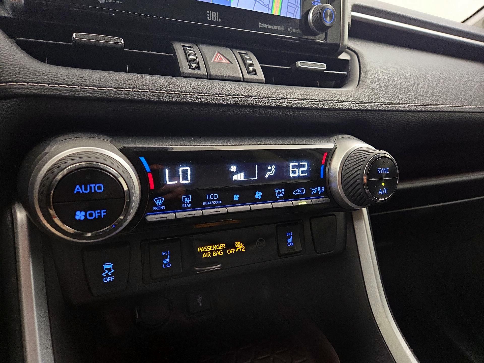 Thumbnail: 2021 Toyota RAV4 - 15