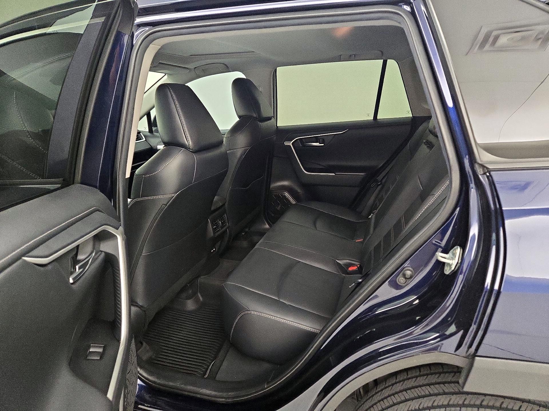 Thumbnail: 2021 Toyota RAV4 - 19