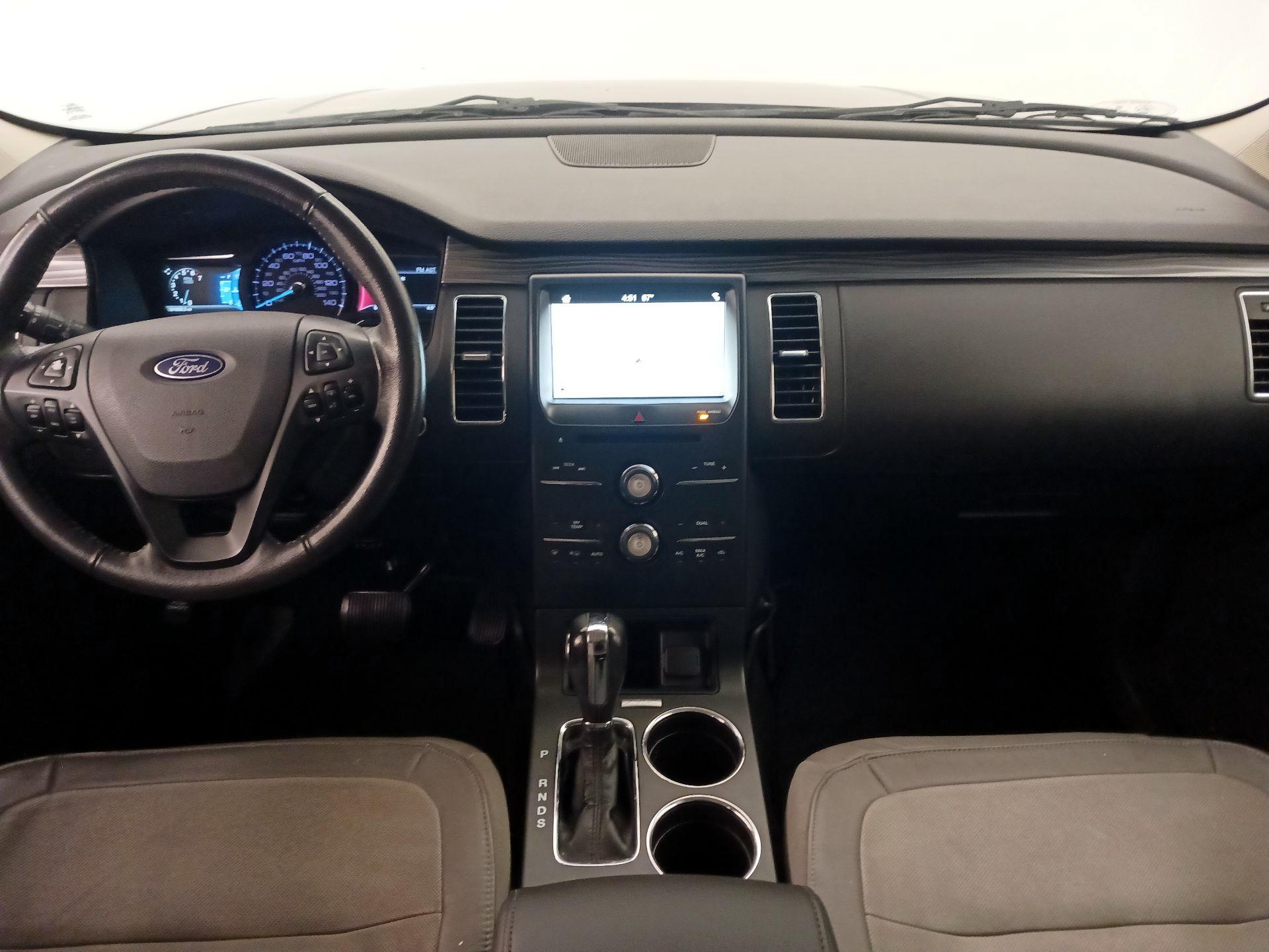 Thumbnail: 2018 Ford Flex - 9