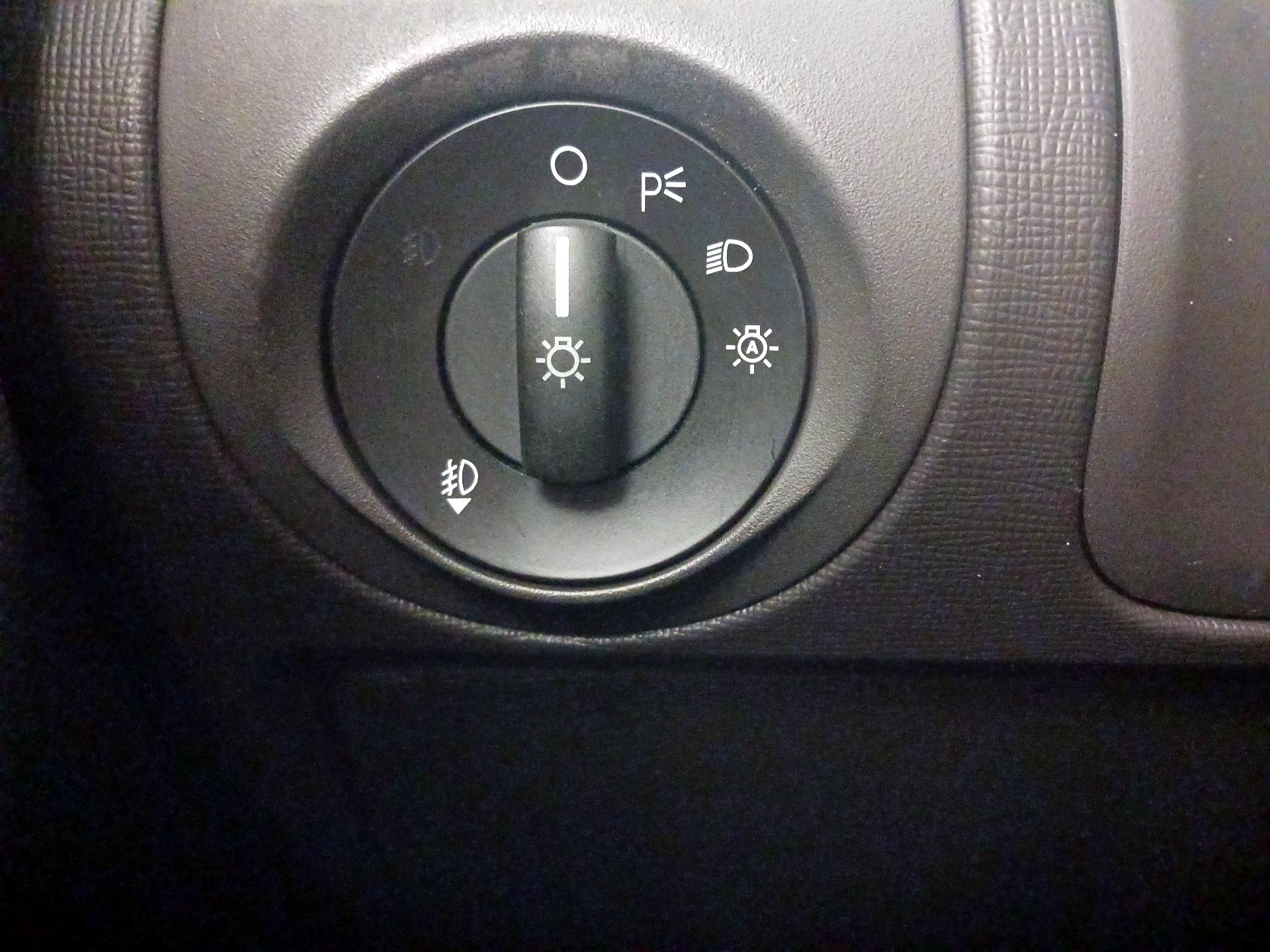 Thumbnail: 2018 Ford Flex - 13