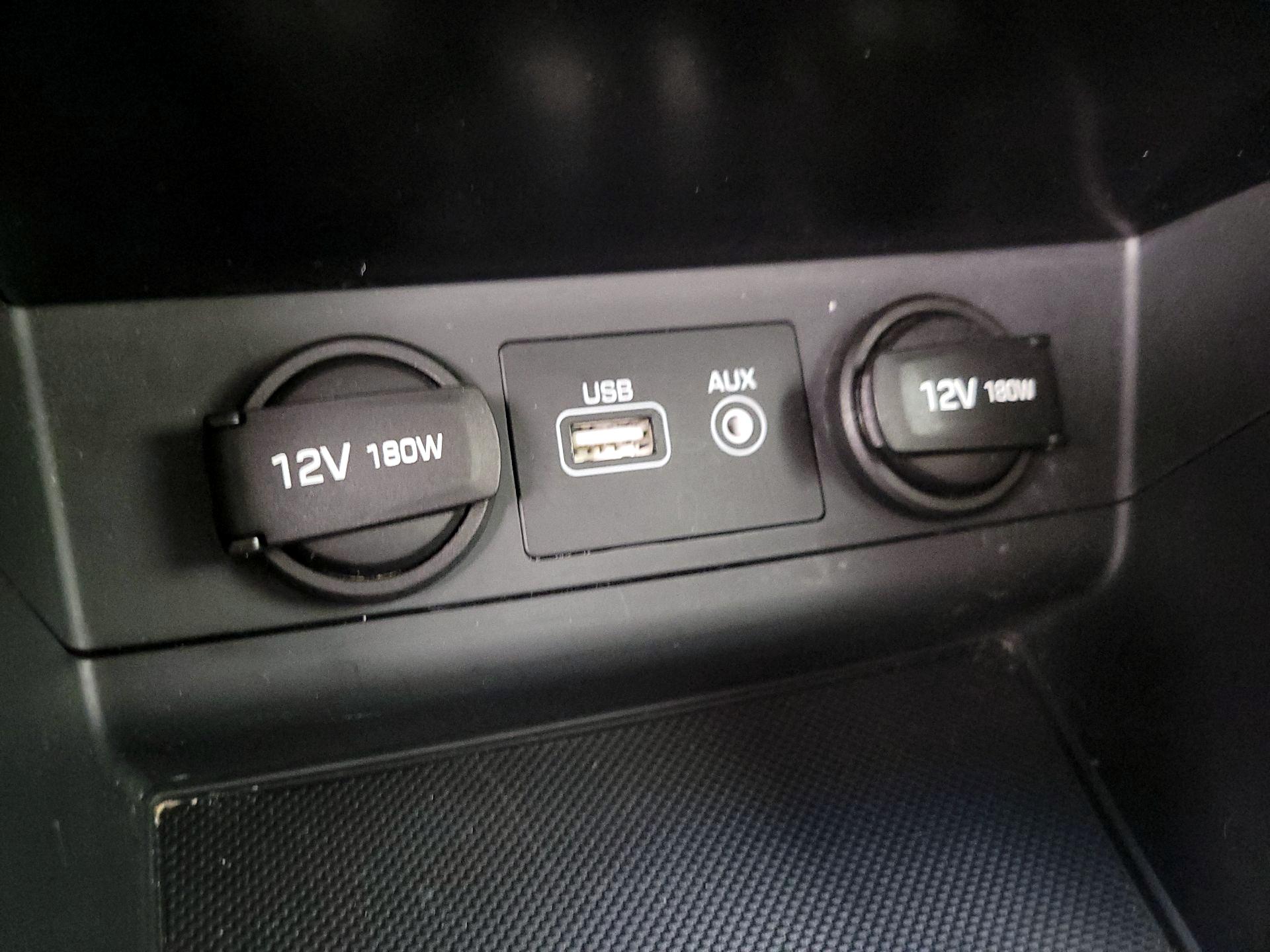 Thumbnail: 2016 Hyundai Sonata - 18