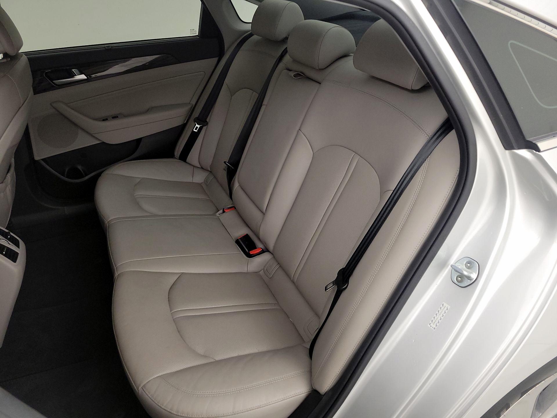 Thumbnail: 2016 Hyundai Sonata - 19