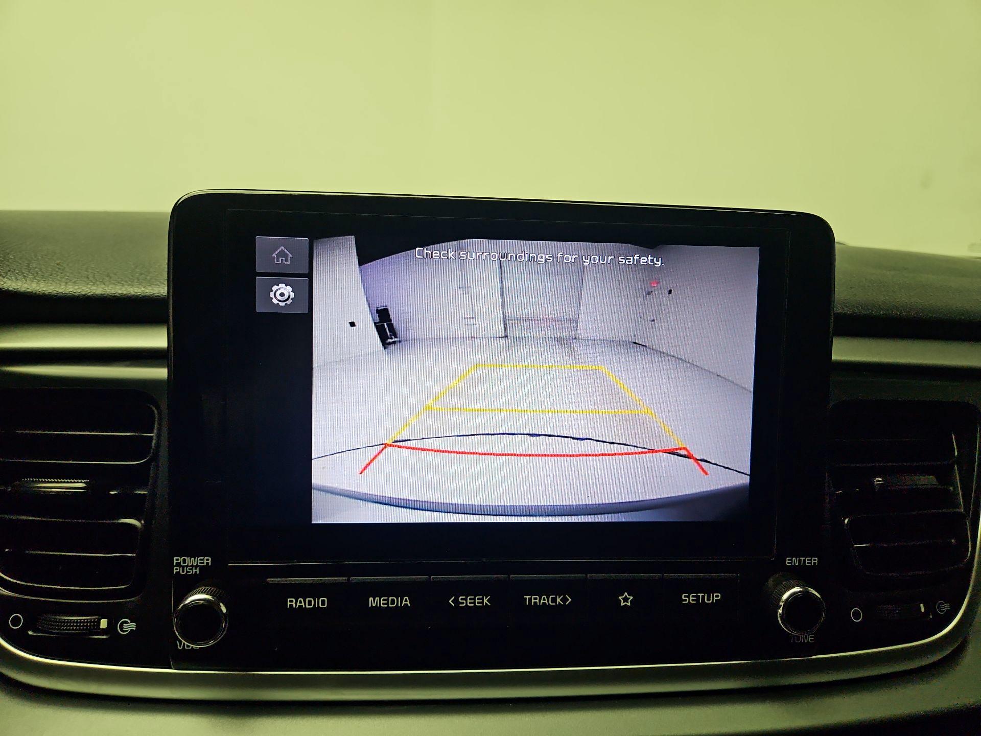 Thumbnail: 2022 Kia Rio - 14