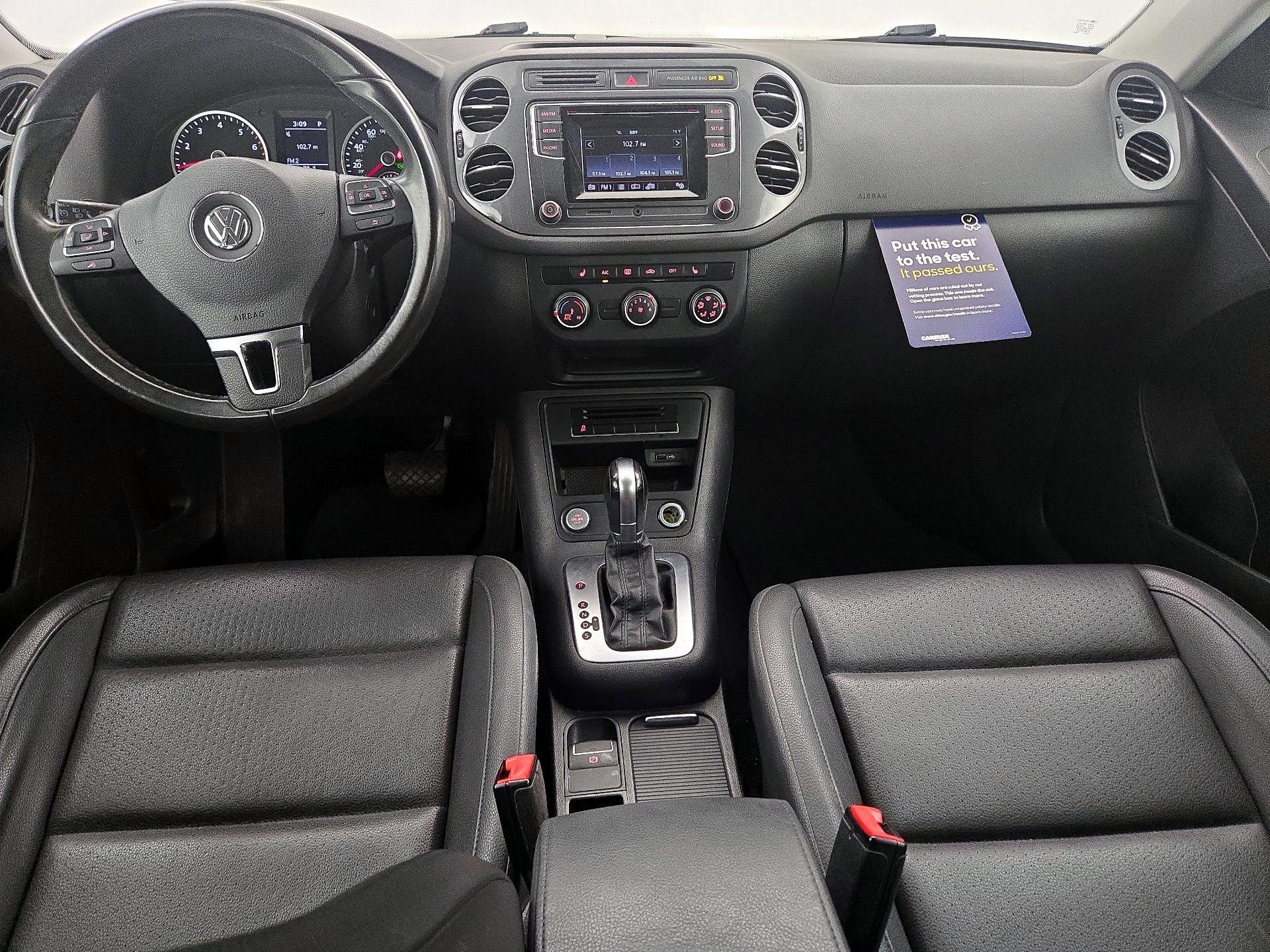 Thumbnail: 2016 Volkswagen Tiguan - 9