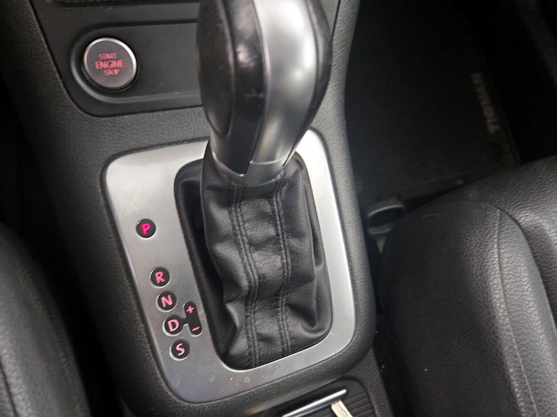 Thumbnail: 2016 Volkswagen Tiguan - 17