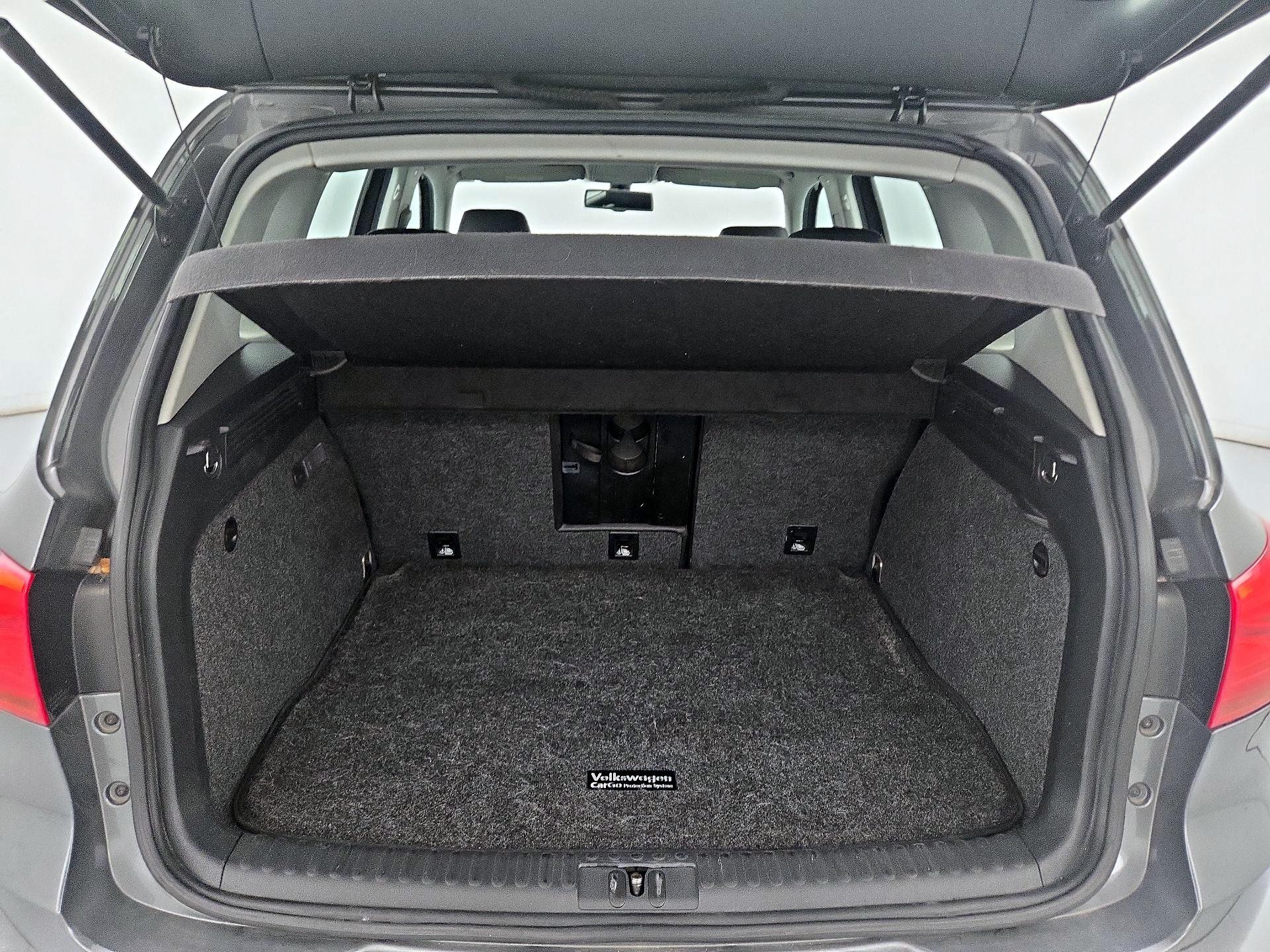 Thumbnail: 2016 Volkswagen Tiguan - 20