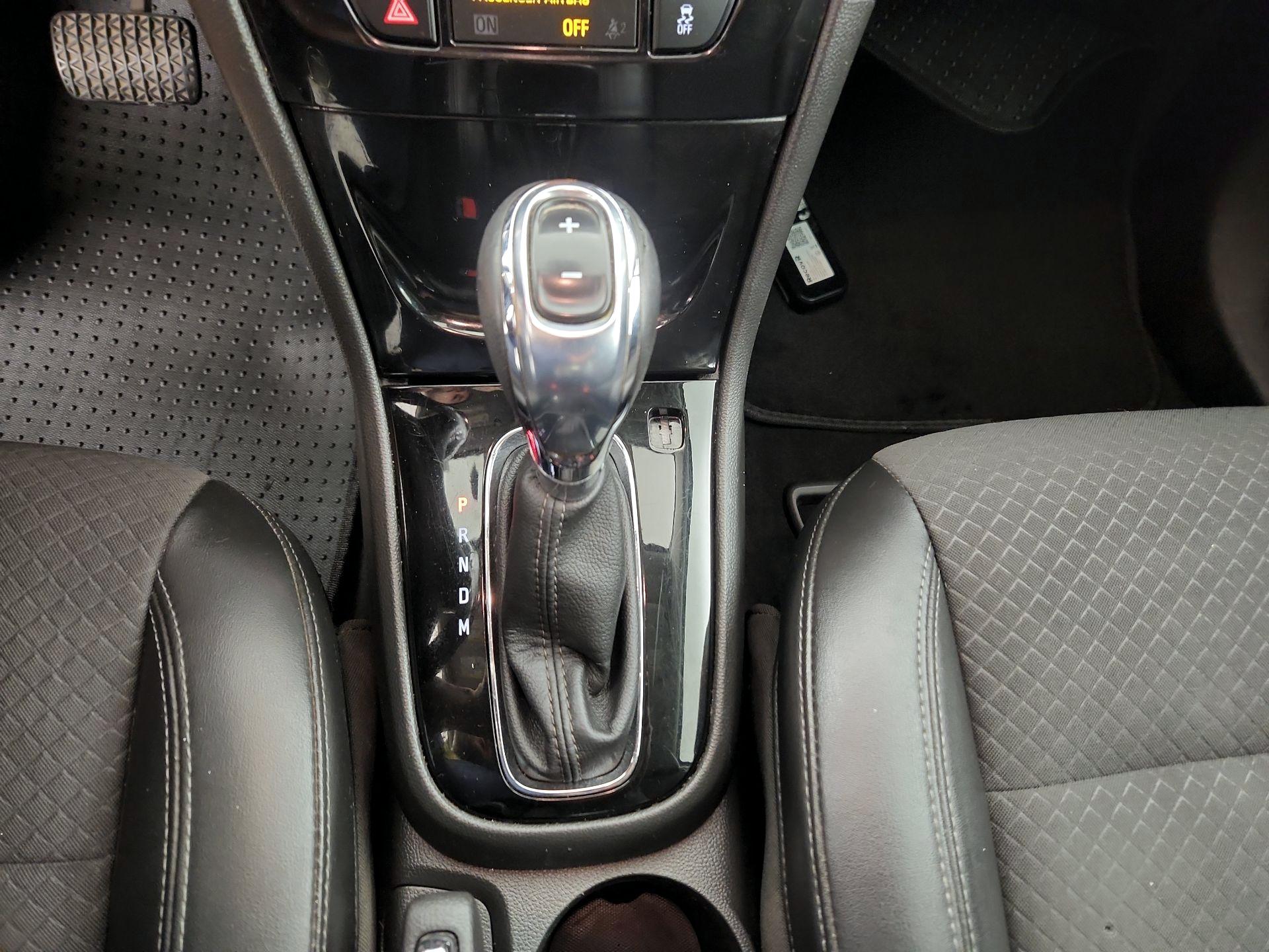 Thumbnail: 2019 Buick Encore - 17