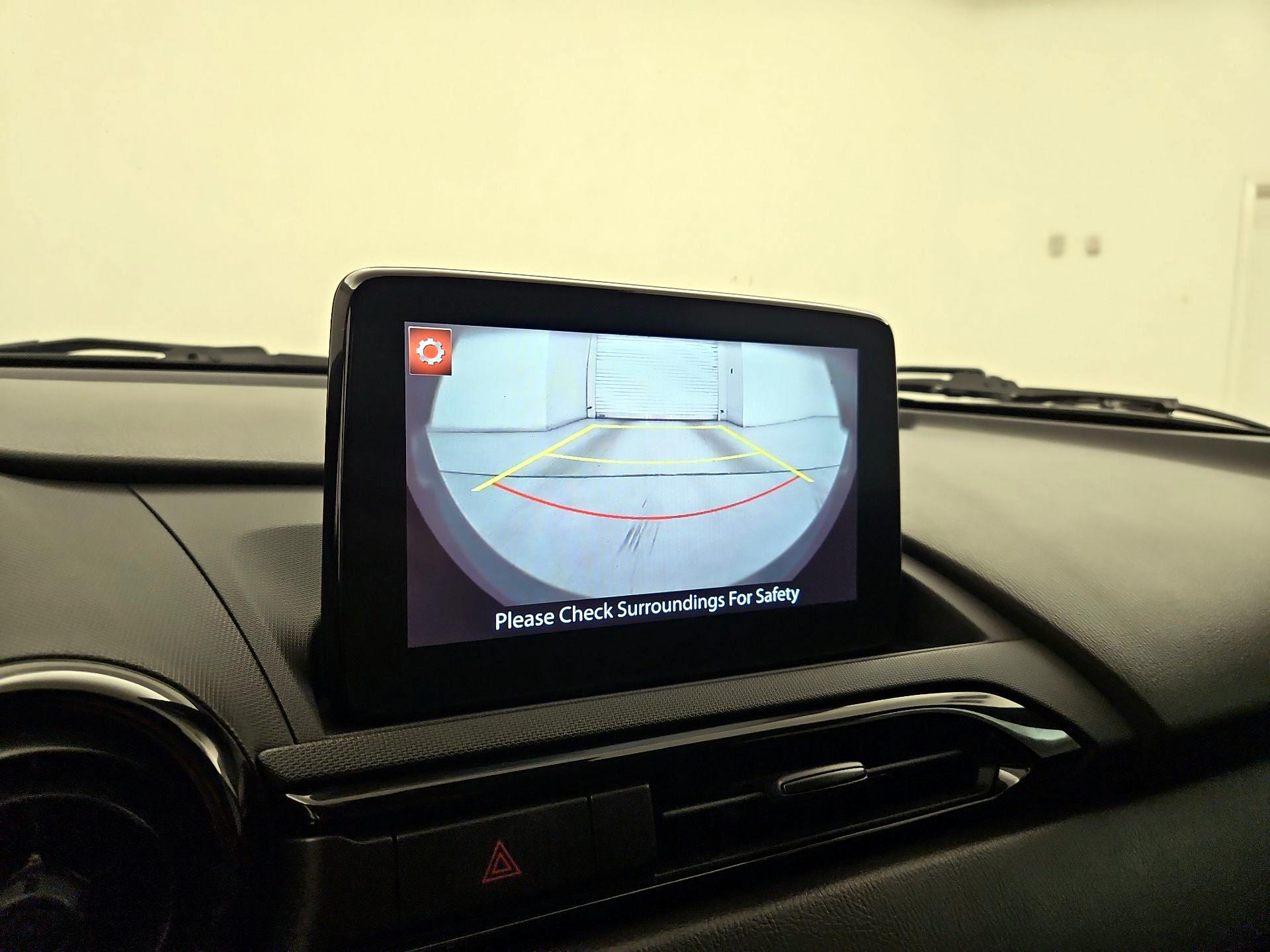 Thumbnail: 2021 Mazda MX-5 Miata - 14